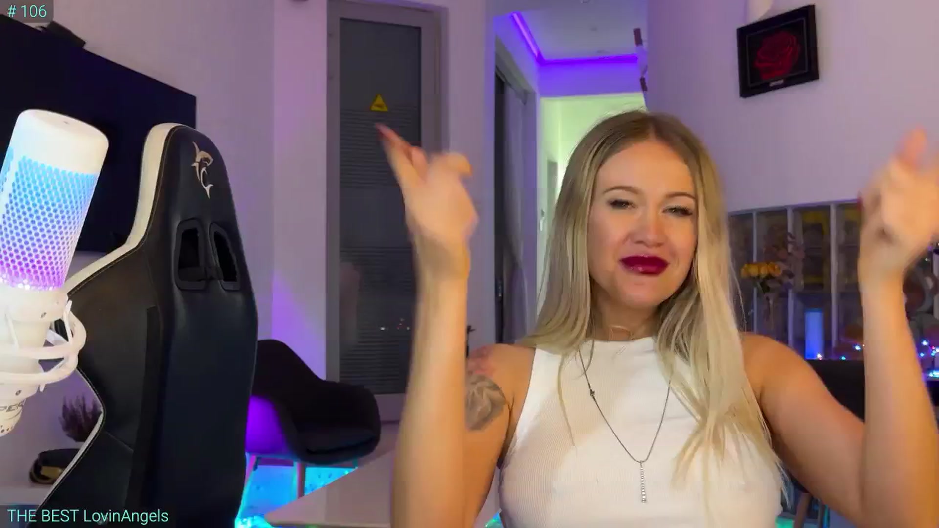 Gallery image thumbnail from AlexiAngel's myfreecams stream on, 10/01/2025, 17:06 image 13 of 20