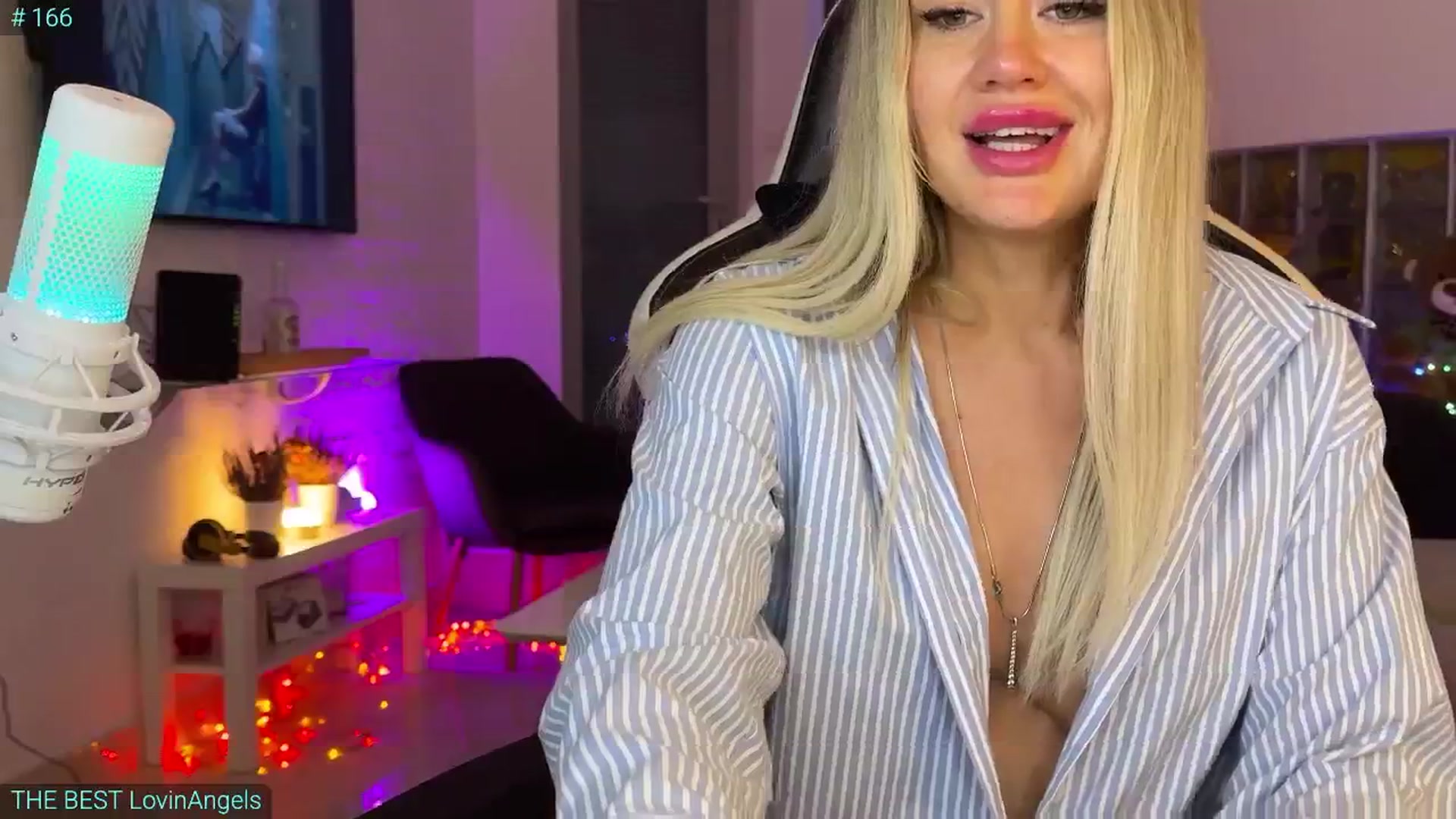 Gallery image thumbnail from AlexiAngel's myfreecams stream on, 10/05/2025, 18:35 image 15 of 20