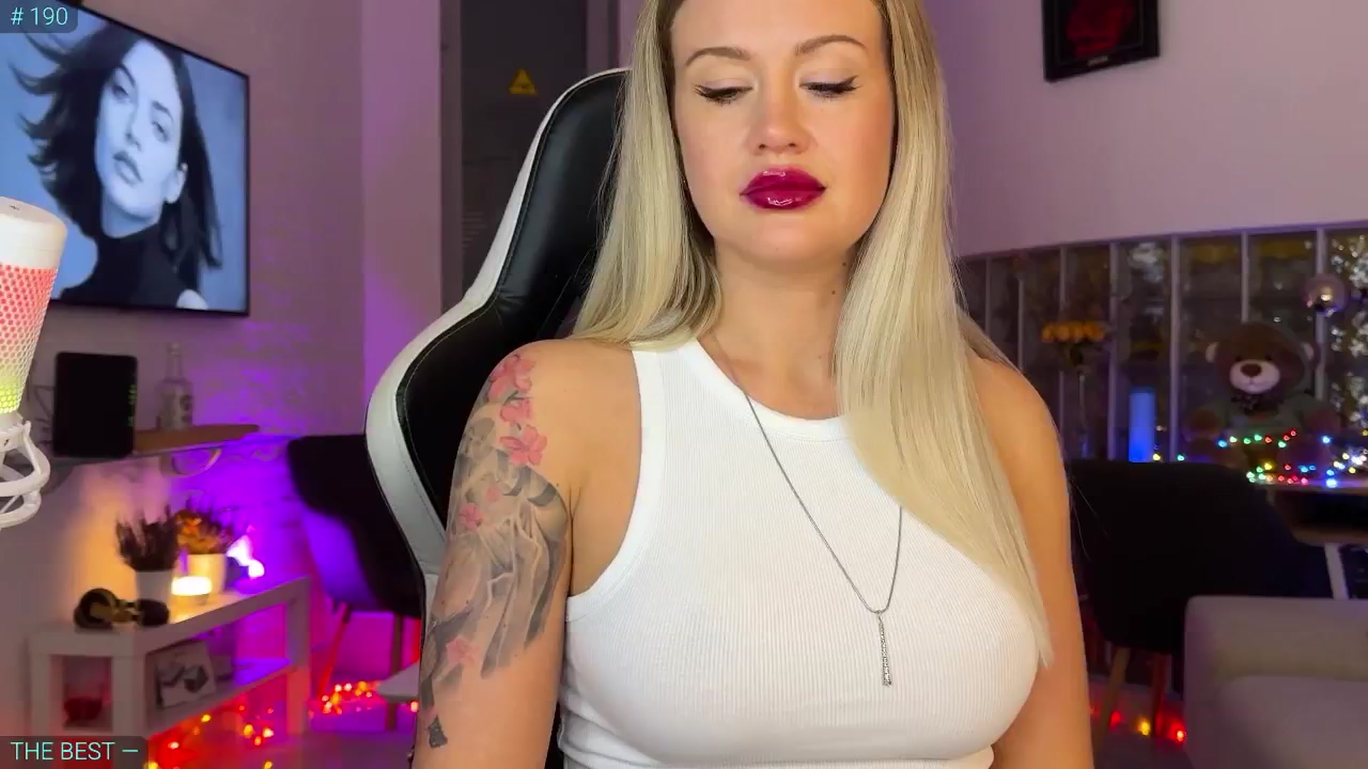 Gallery image thumbnail from AlexiAngel's myfreecams stream on, 10/06/2025, 06:13 image 7 of 20