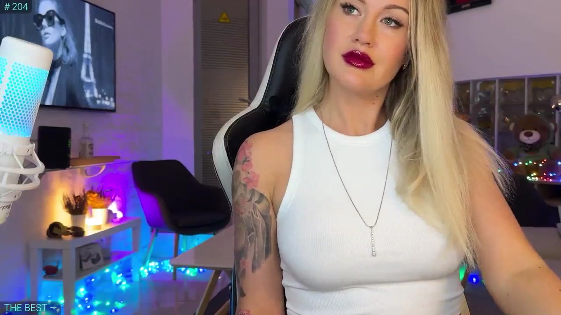 Gallery image thumbnail from AlexiAngel's myfreecams stream on, 10/06/2025, 16:20 image 7 of 20