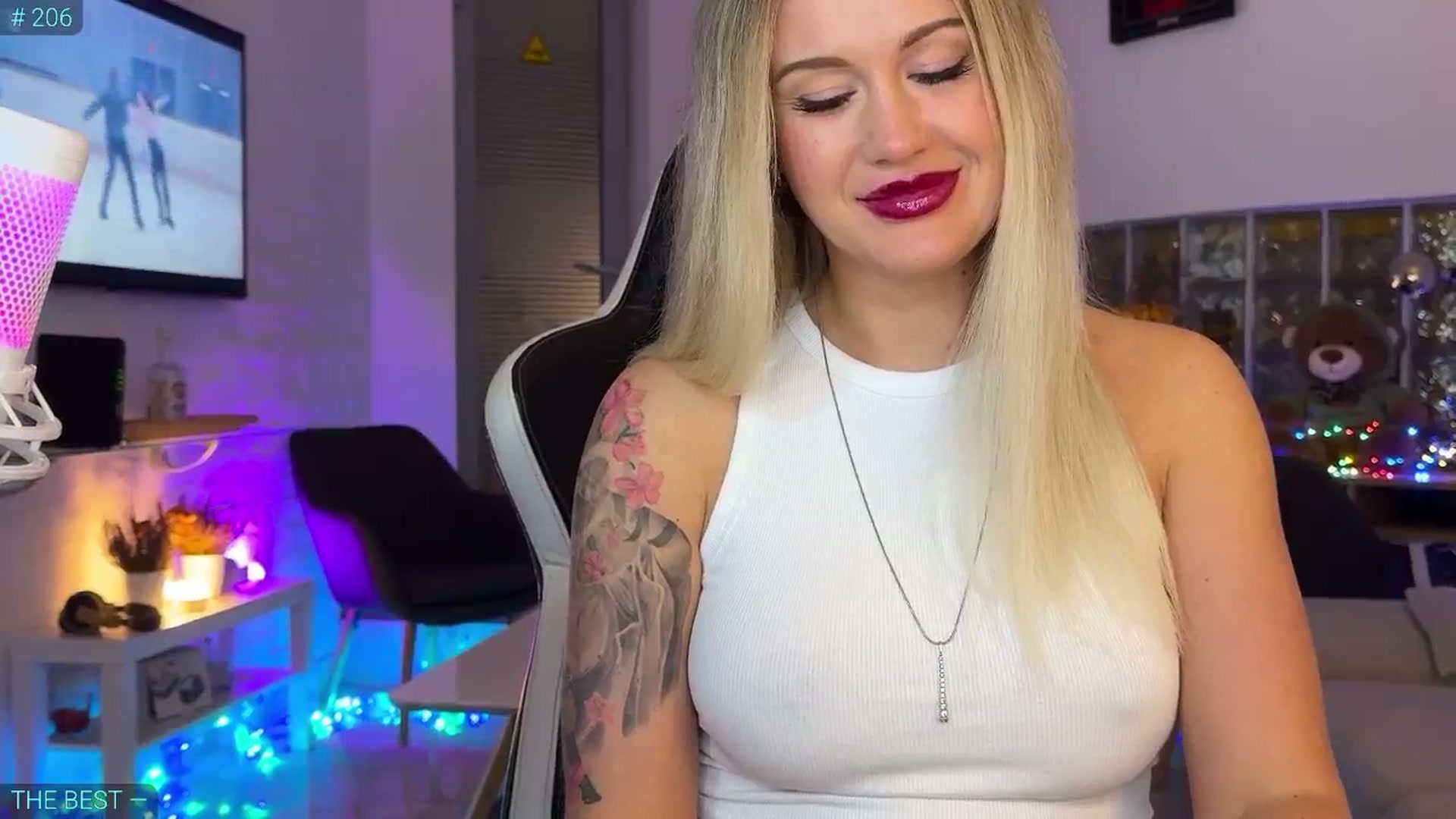 Gallery image thumbnail from AlexiAngel's myfreecams stream on, 10/06/2025, 17:12 image 11 of 20