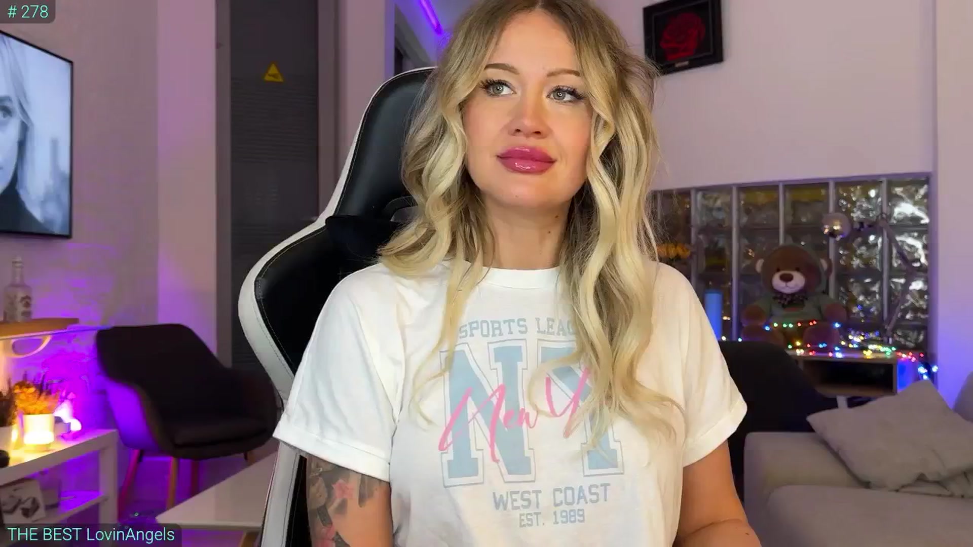 Gallery image thumbnail from AlexiAngel's myfreecams stream on, 10/14/2025, 05:41 image 18 of 20