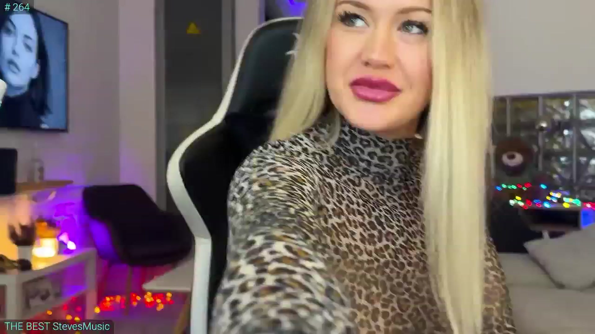 Gallery image thumbnail from AlexiAngel's myfreecams stream on, 10/15/2025, 07:02 image 9 of 20