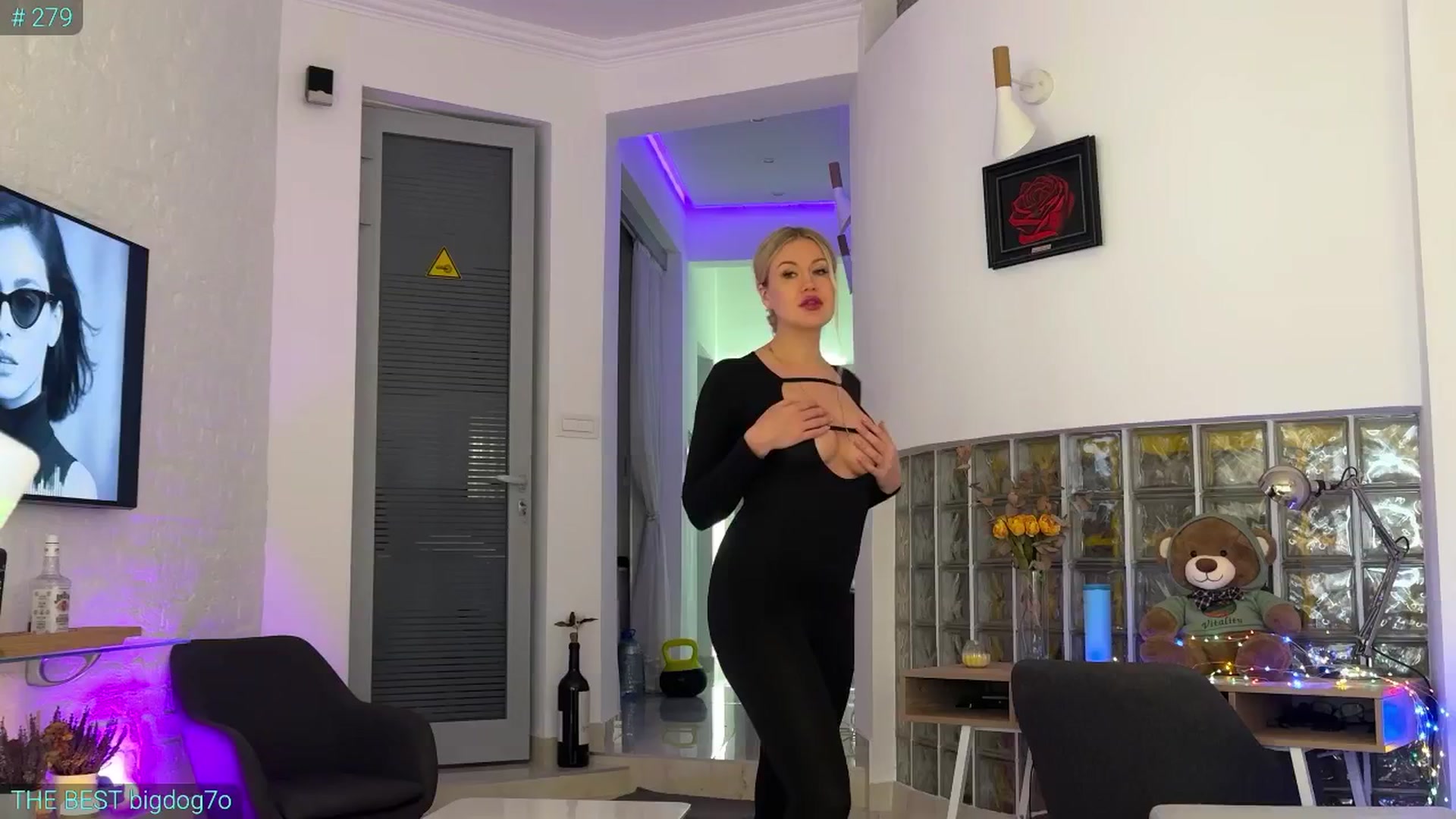 Gallery image thumbnail from AlexiAngel's myfreecams stream on, 10/29/2025, 07:19 image 11 of 20