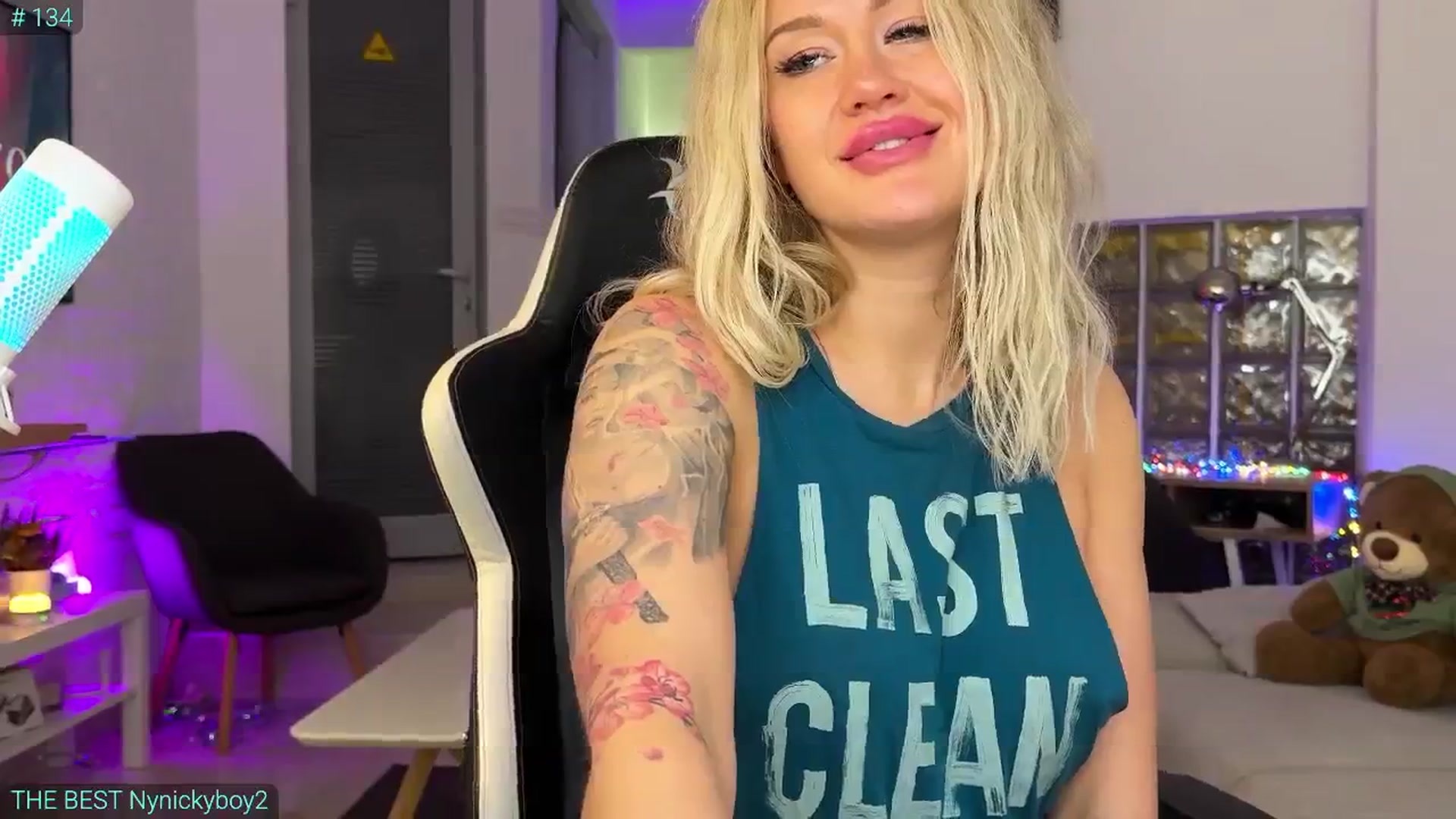 Gallery image thumbnail from AlexiAngel's myfreecams stream on, 11/02/2025, 07:54 image 17 of 20