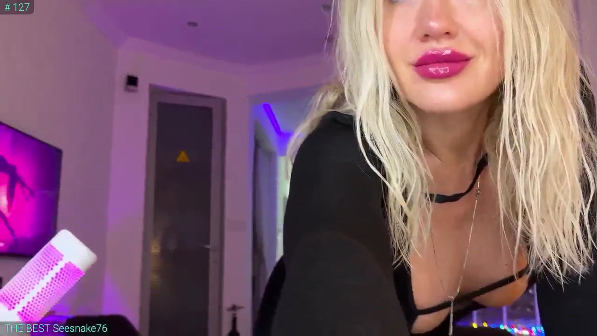 Gallery image thumbnail from AlexiAngel's myfreecams stream on, 11/02/2025, 07:54 image 2 of 20