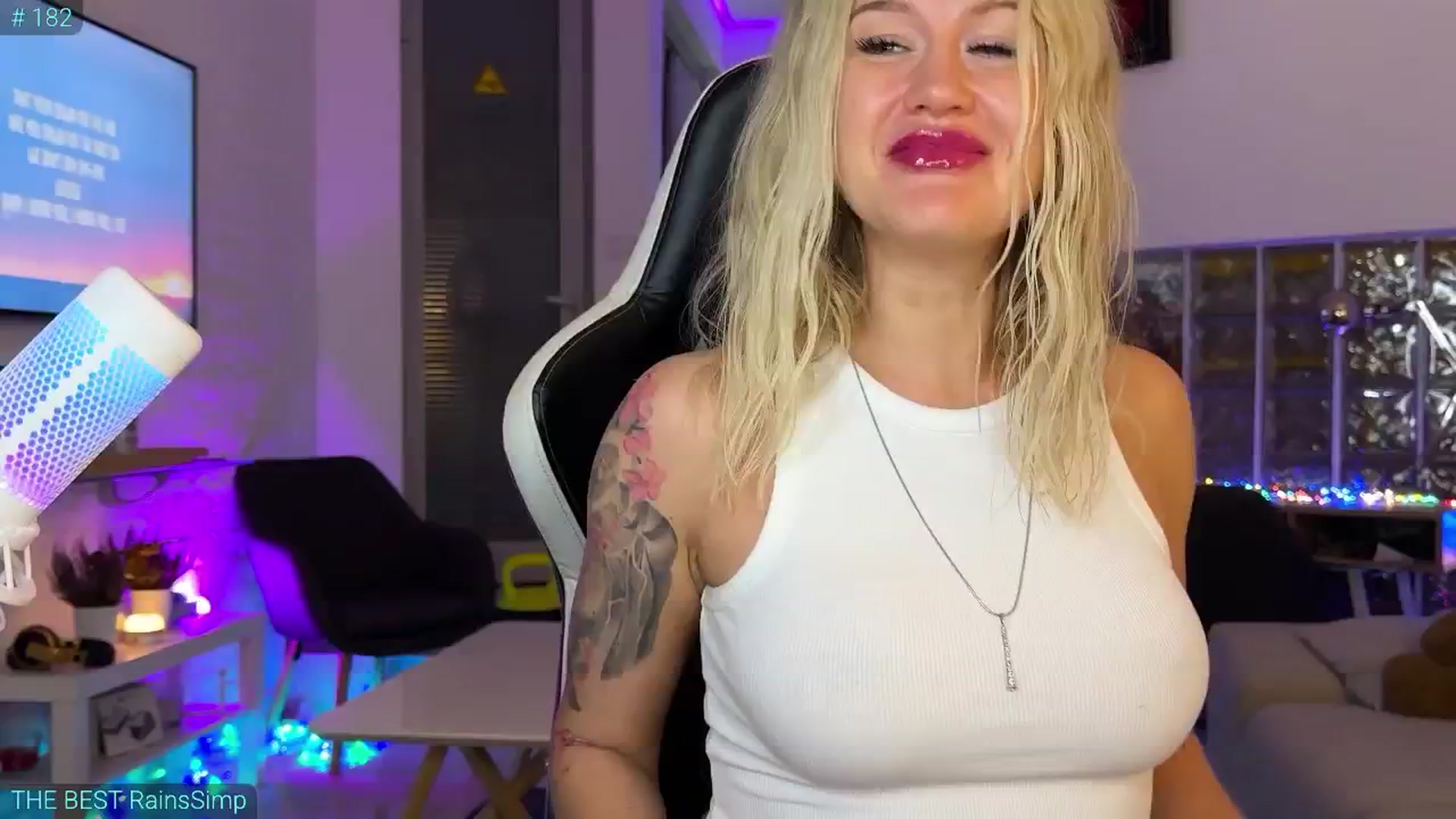 Gallery image thumbnail from AlexiAngel's myfreecams stream on, 11/02/2025, 17:54 image 11 of 20
