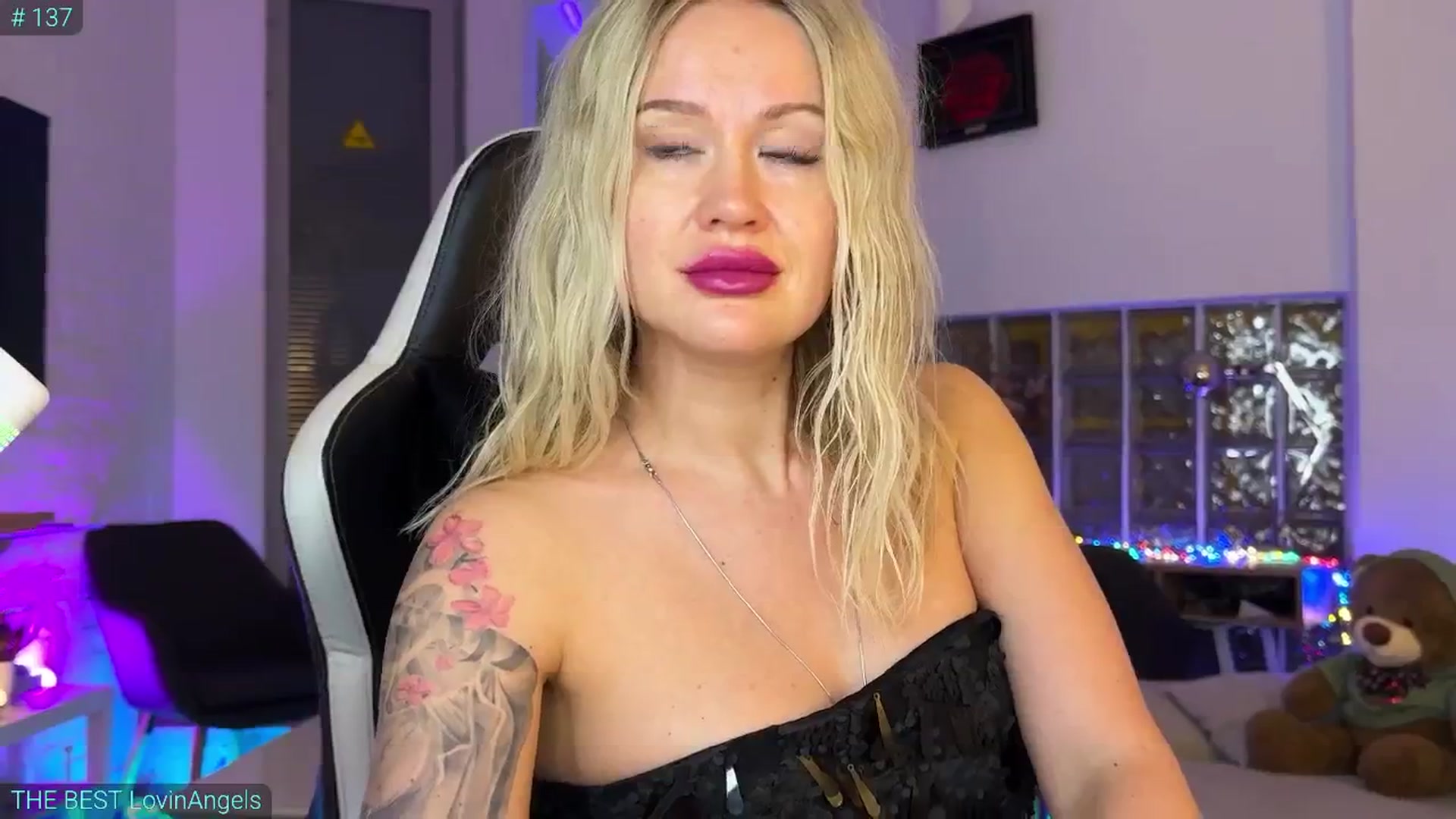 Gallery image thumbnail from AlexiAngel's myfreecams stream on, 11/02/2025, 18:41 image 4 of 20