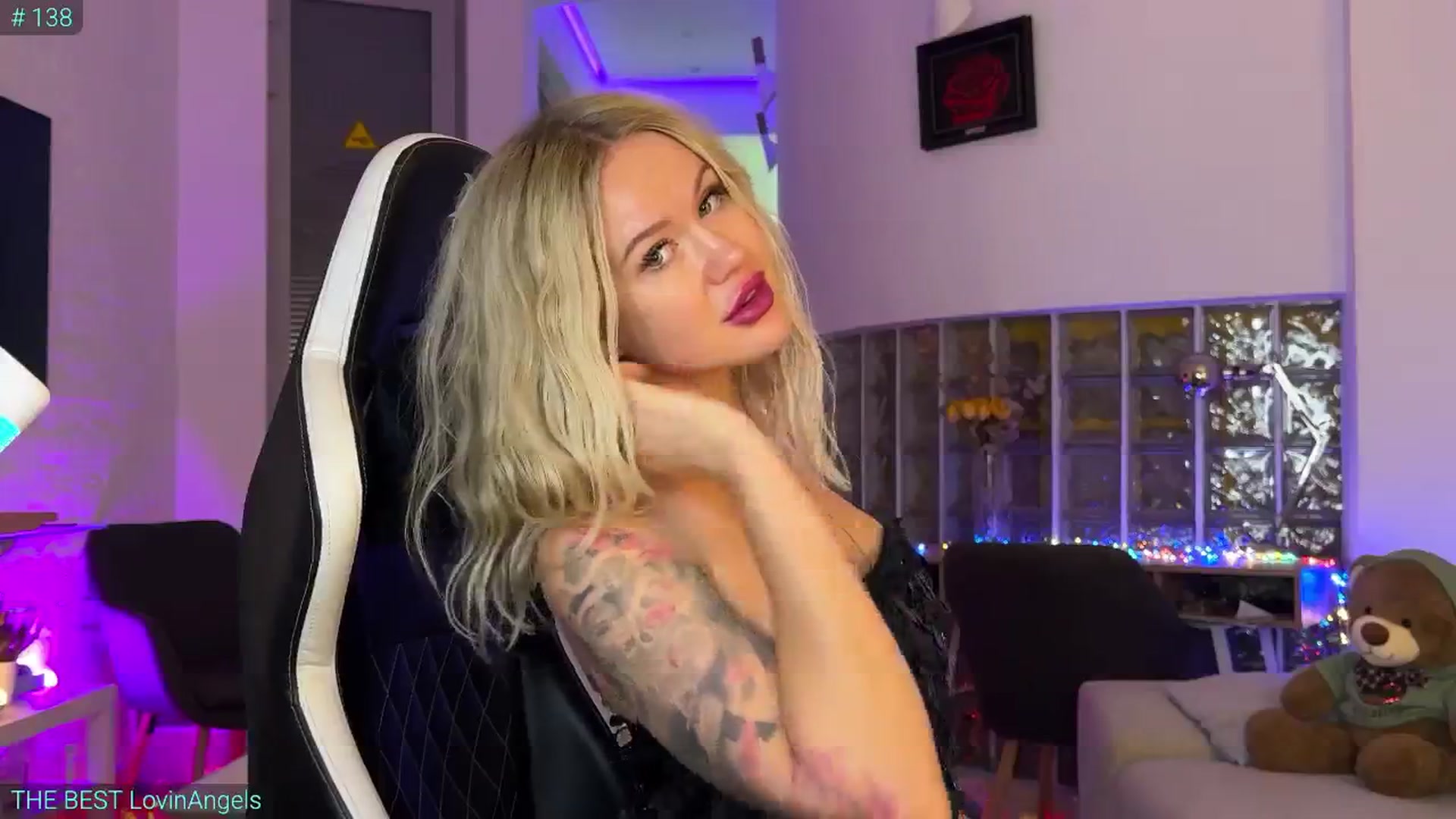 Gallery image thumbnail from AlexiAngel's myfreecams stream on, 11/02/2025, 18:41 image 5 of 20