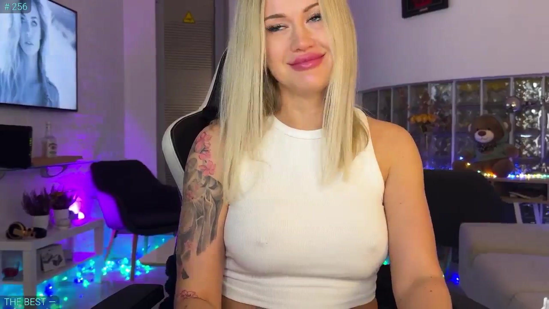 Gallery image thumbnail from AlexiAngel's myfreecams stream on, 11/12/2025, 17:39 image 6 of 20