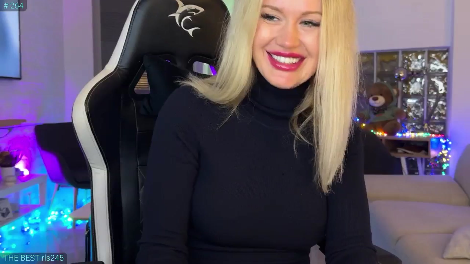 Gallery image thumbnail from AlexiAngel's myfreecams stream on, 11/15/2025, 18:53 image 15 of 20