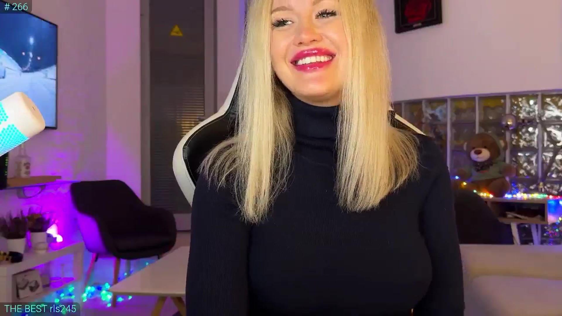 Gallery image thumbnail from AlexiAngel's myfreecams stream on, 11/15/2025, 18:53 image 5 of 20