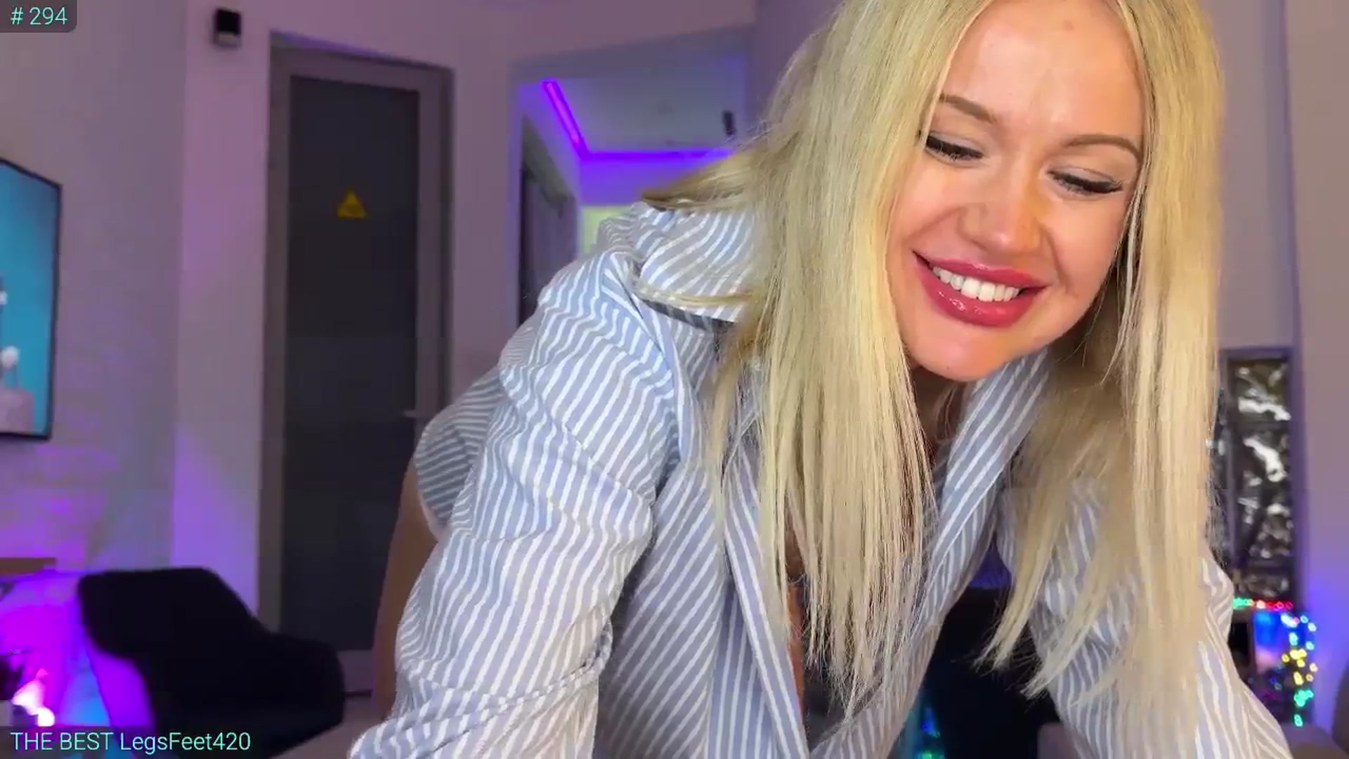Gallery image thumbnail from AlexiAngel's myfreecams stream on, 11/16/2025, 17:39 image 7 of 20