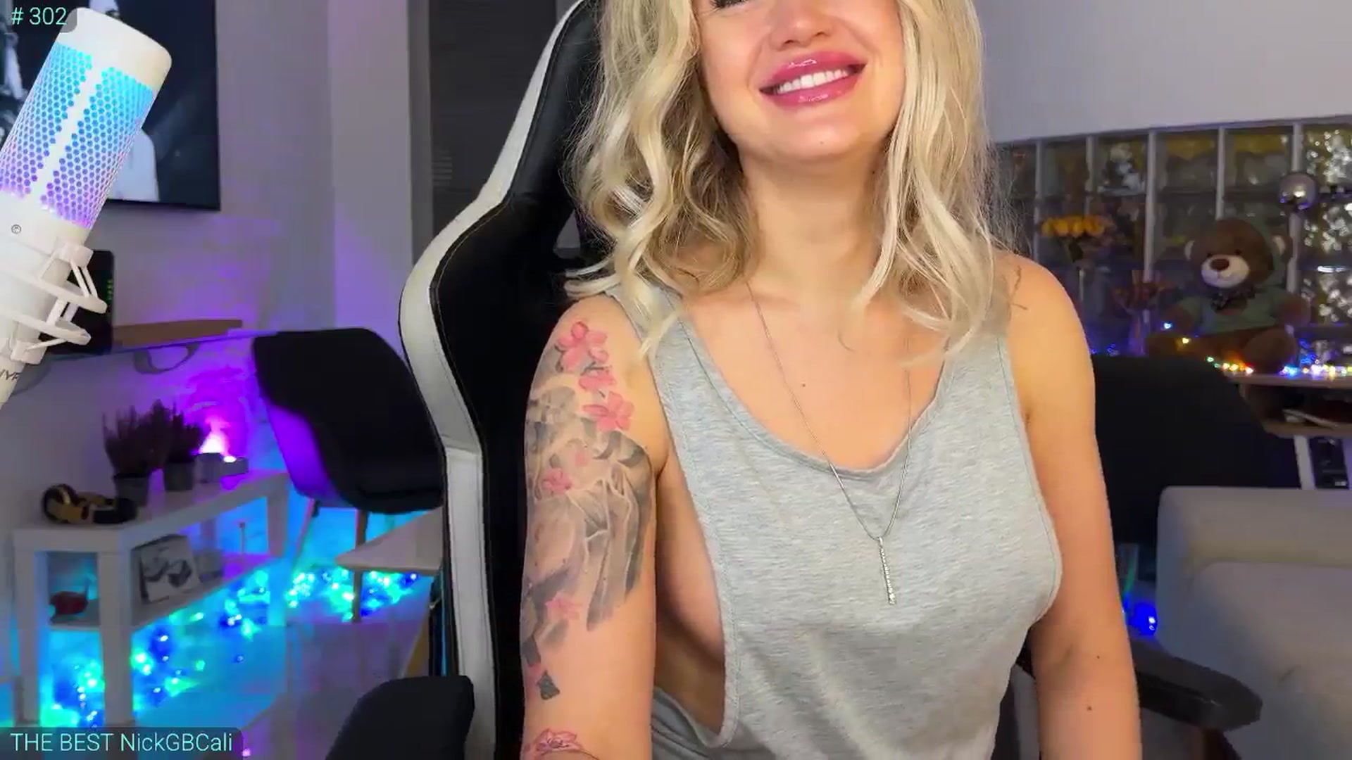 Gallery image thumbnail from AlexiAngel's myfreecams stream on, 11/20/2025, 07:07 image 13 of 20