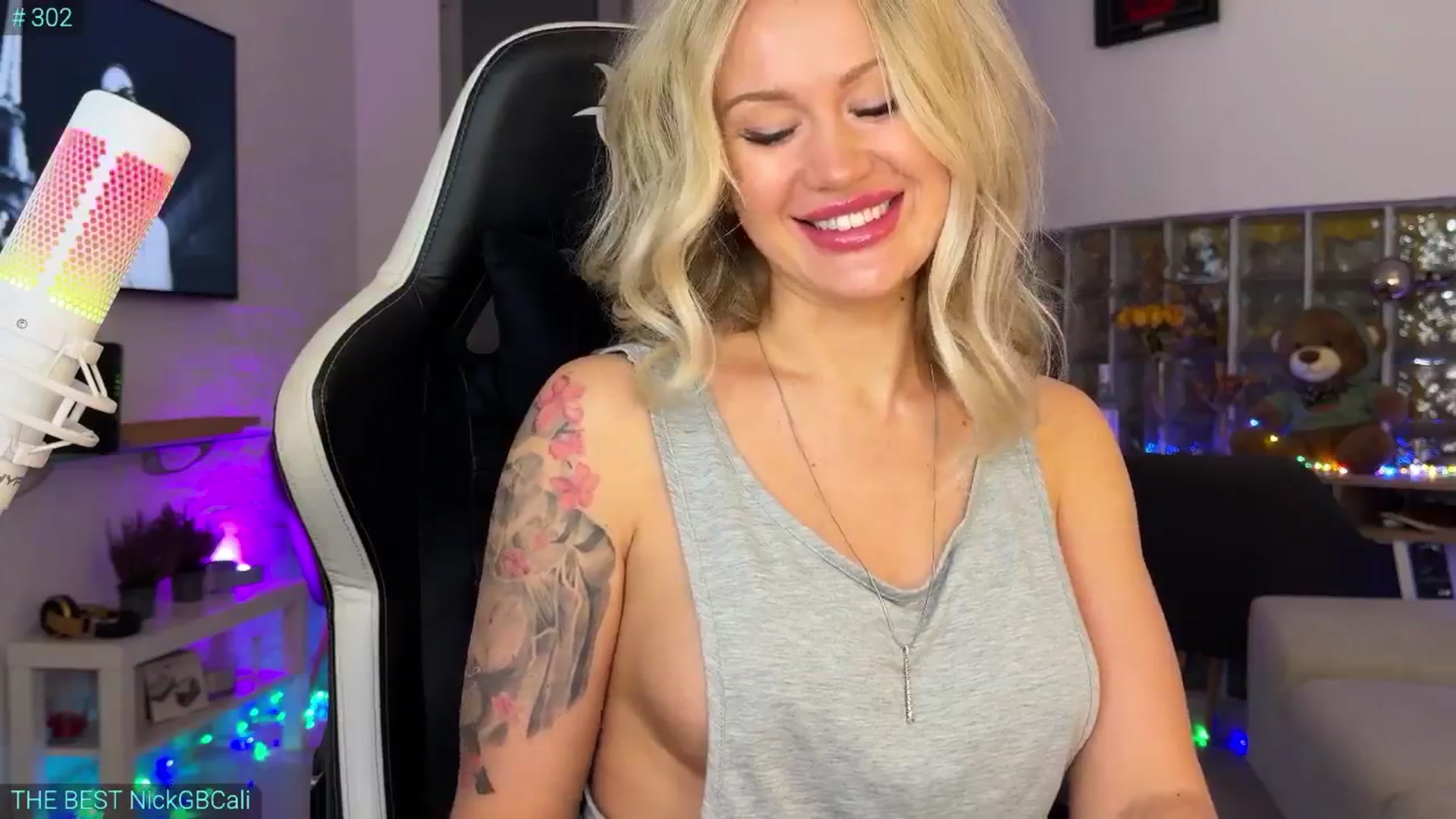 Gallery image thumbnail from AlexiAngel's myfreecams stream on, 11/20/2025, 07:07 image 12 of 20