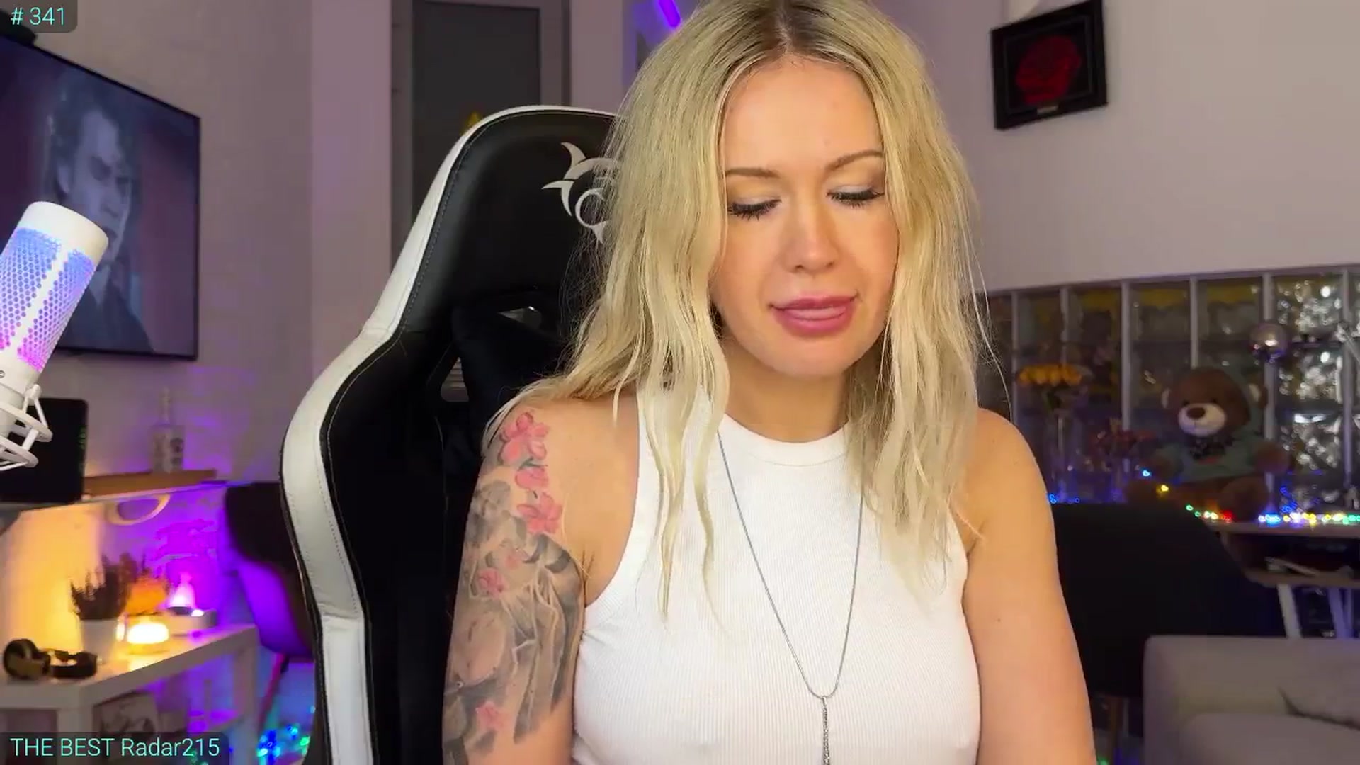 Gallery image thumbnail from AlexiAngel's myfreecams stream on, 11/23/2025, 08:04 image 8 of 20