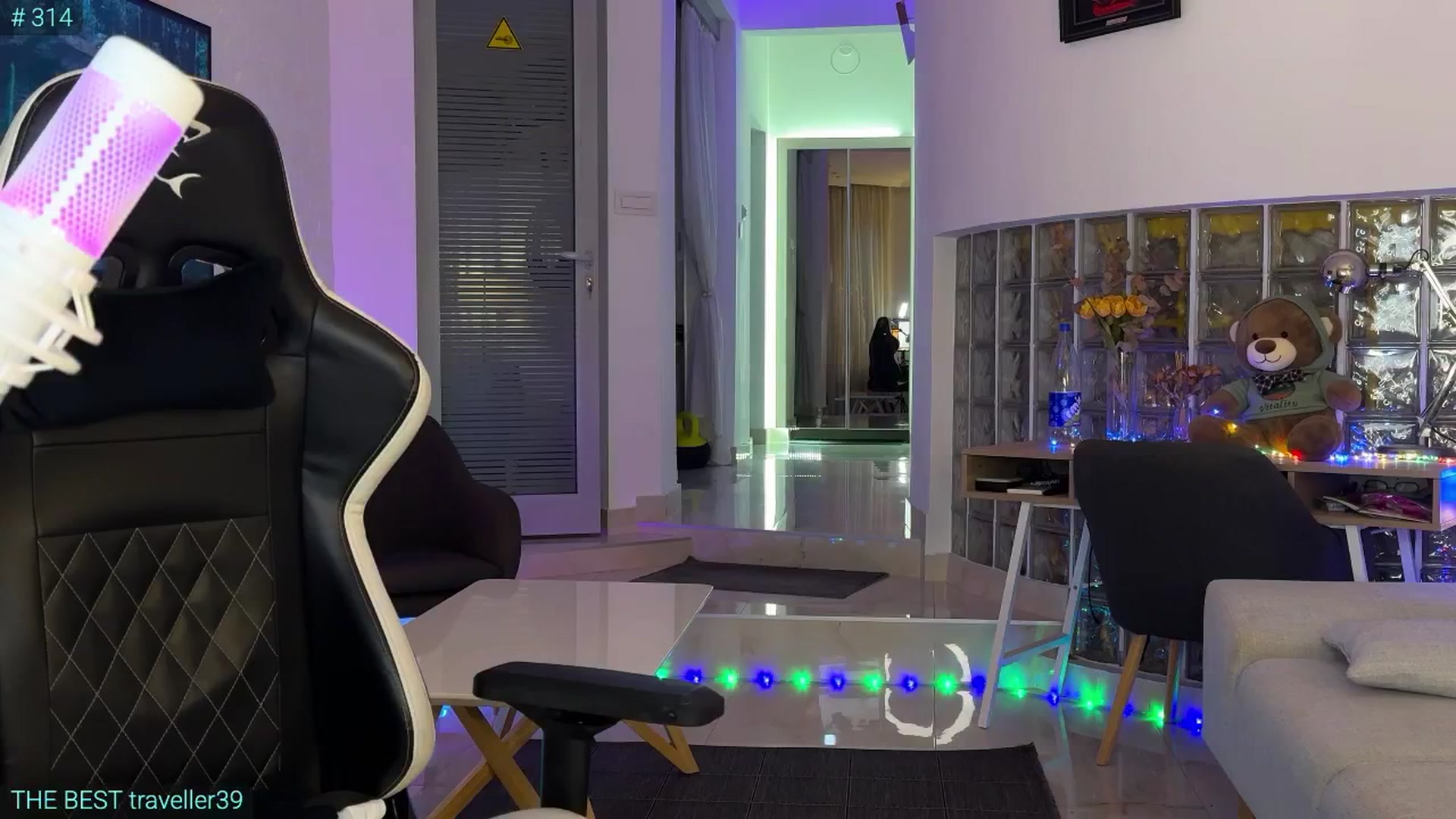 Gallery image thumbnail from AlexiAngel's myfreecams stream on, 12/01/2025, 06:25 image 6 of 20