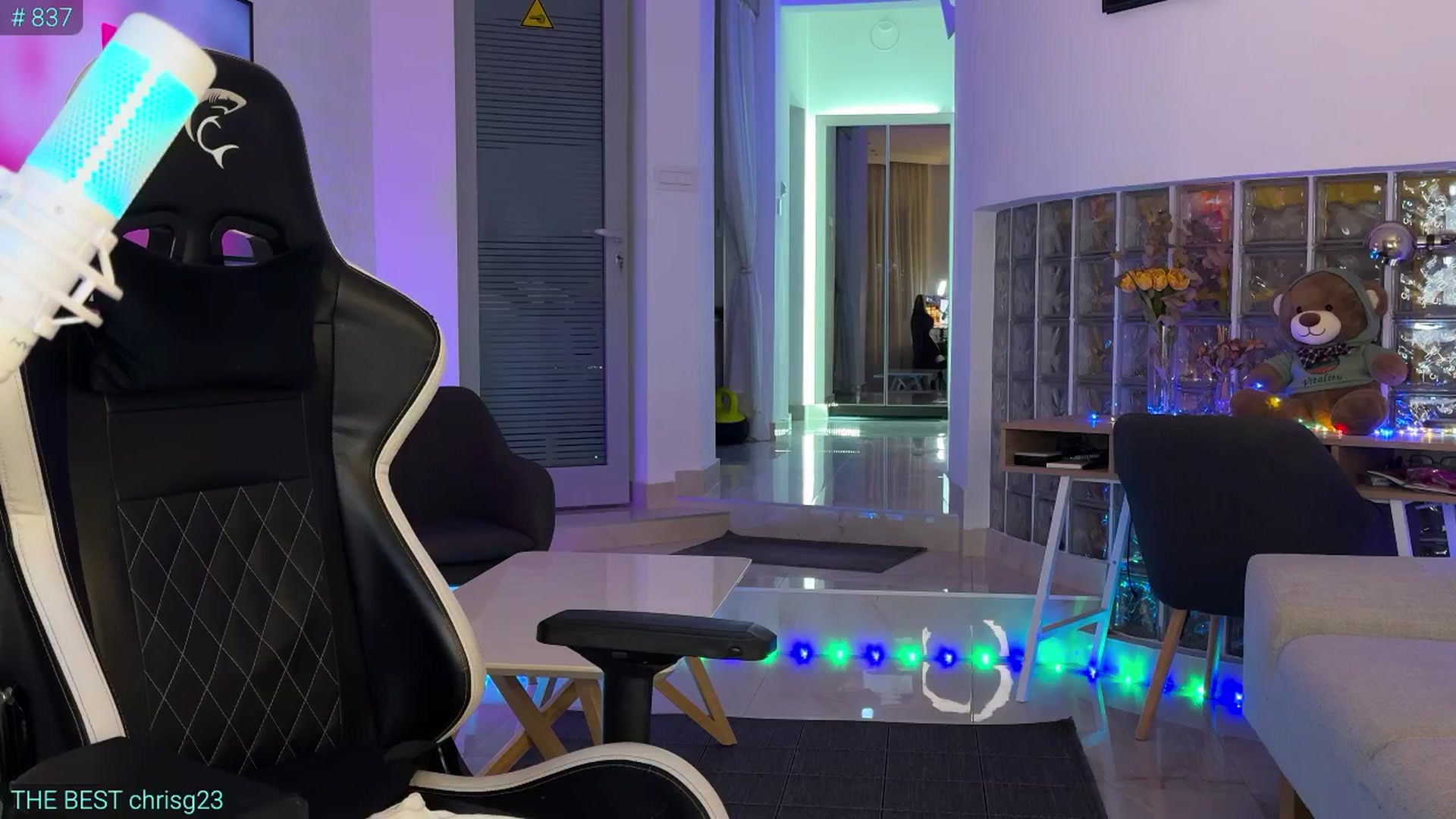 Gallery image thumbnail from AlexiAngel's myfreecams stream on, 12/01/2025, 19:23 image 10 of 20