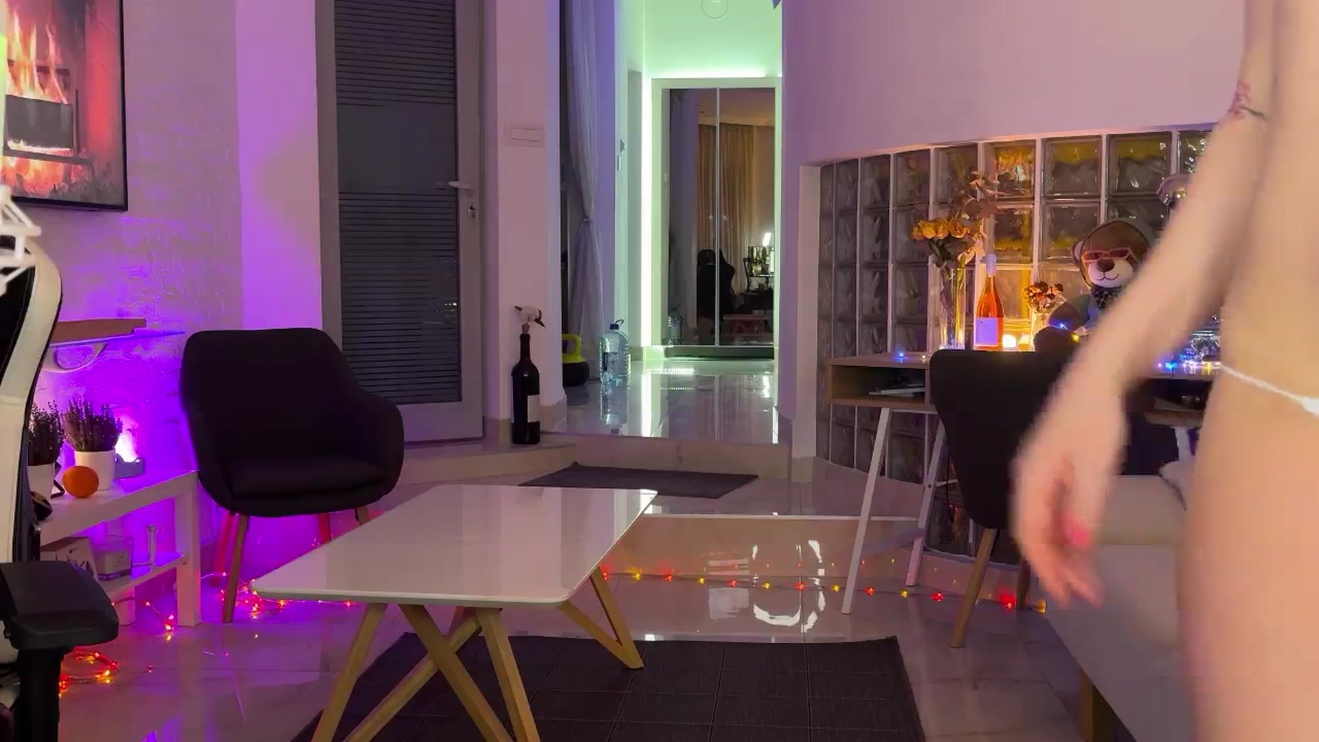 Gallery image thumbnail from AlexiAngel's myfreecams stream on, 12/16/2025, 19:09 image 3 of 20