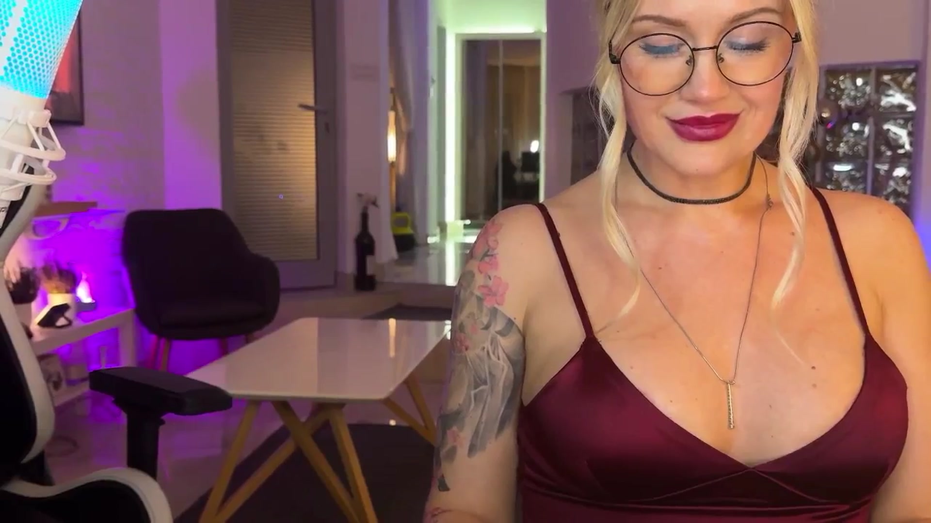 Gallery image thumbnail from AlexiAngel's myfreecams stream on, 12/18/2025, 18:50 image 10 of 20