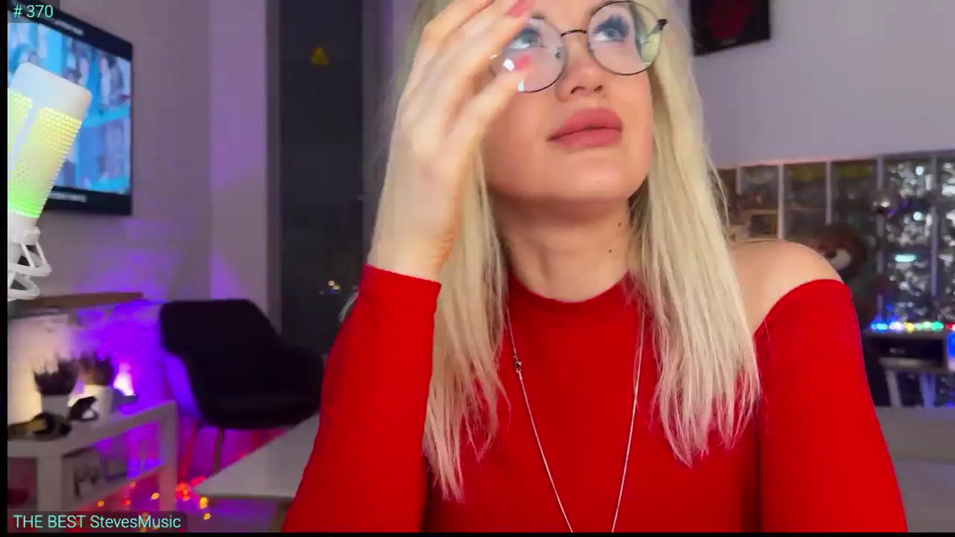 Gallery image thumbnail from AlexiAngel's myfreecams stream on, 12/23/2025, 08:20 image 6 of 20