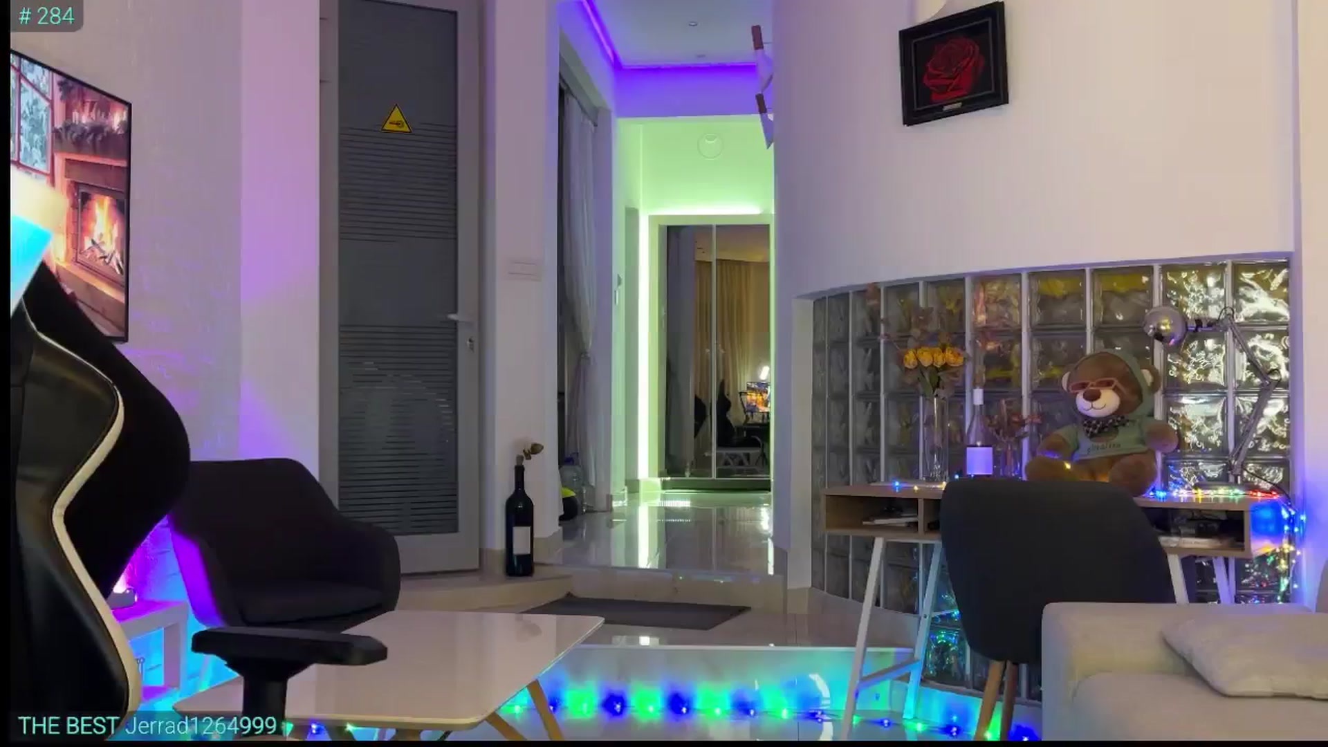 Gallery image thumbnail from AlexiAngel's myfreecams stream on, 12/26/2025, 19:15 image 3 of 20