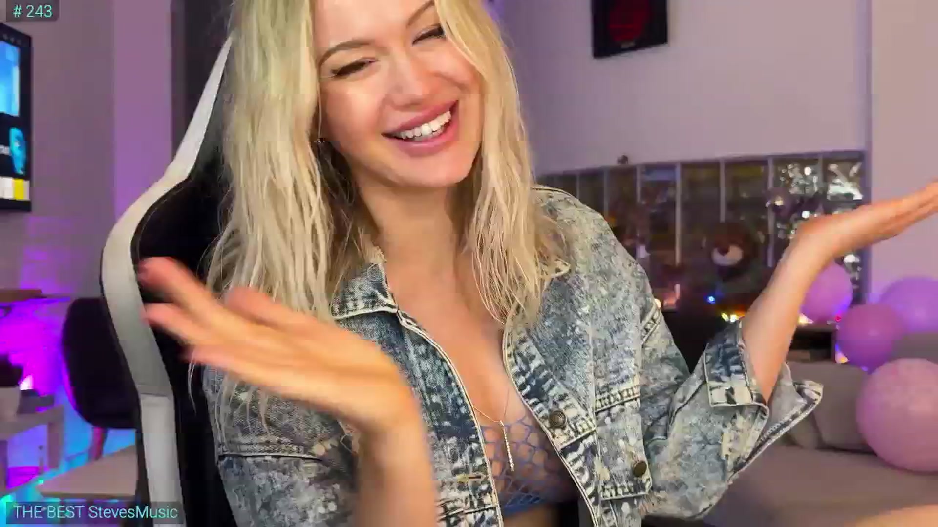 Gallery image thumbnail from AlexiAngel's myfreecams stream on, 01/14/2026, 08:00 image 17 of 20