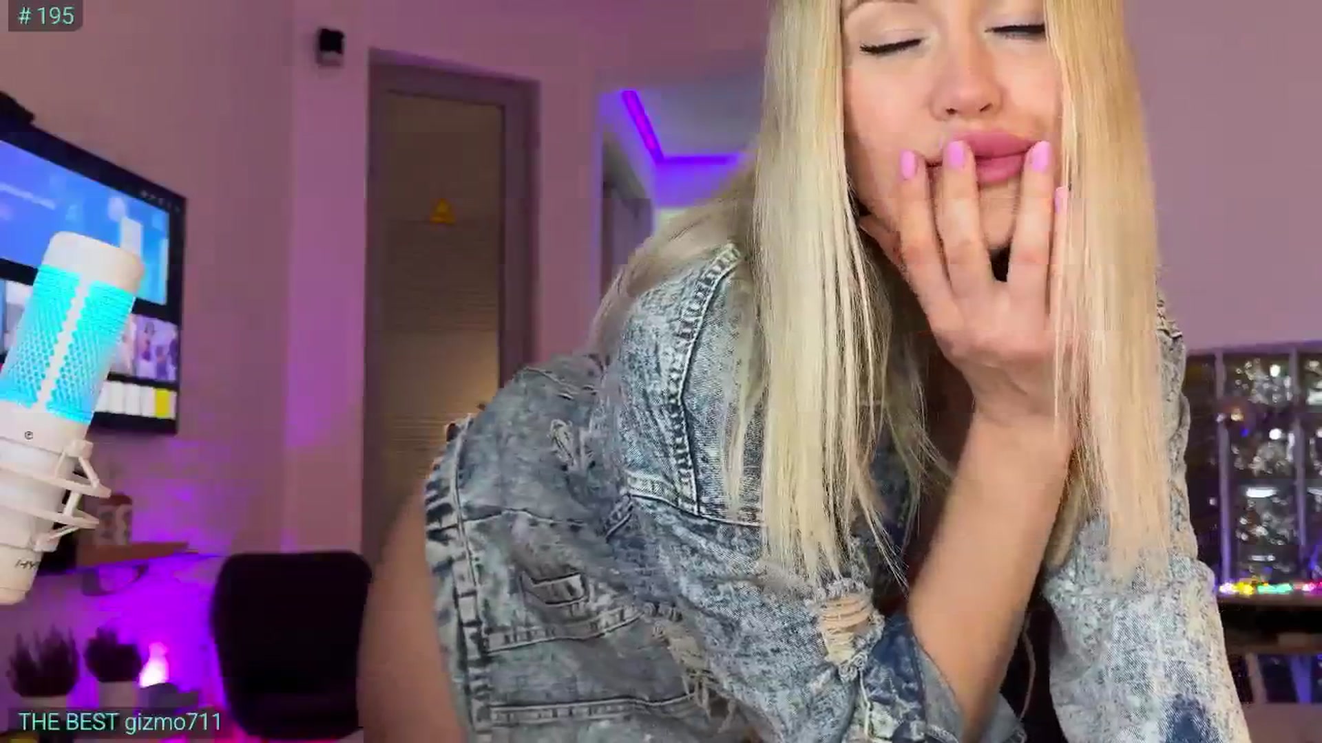 Gallery image thumbnail from AlexiAngel's myfreecams stream on, 01/17/2026, 19:27 image 4 of 20