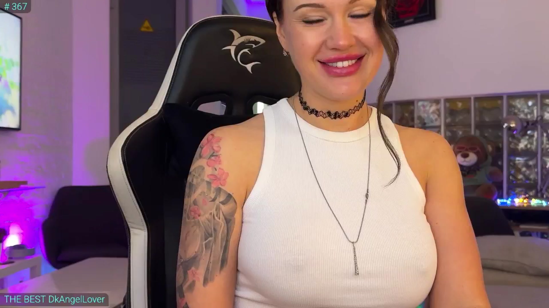 Gallery image thumbnail from AlexiAngel's myfreecams stream on, 02/09/2026, 06:29 image 16 of 20