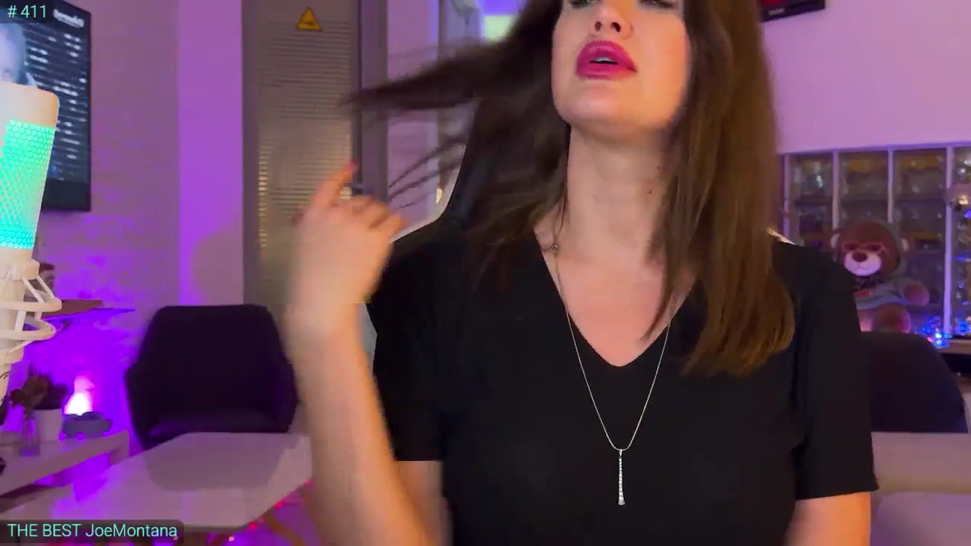 Gallery image thumbnail from AlexiAngel's myfreecams stream on, 02/14/2026, 19:11 image 18 of 20