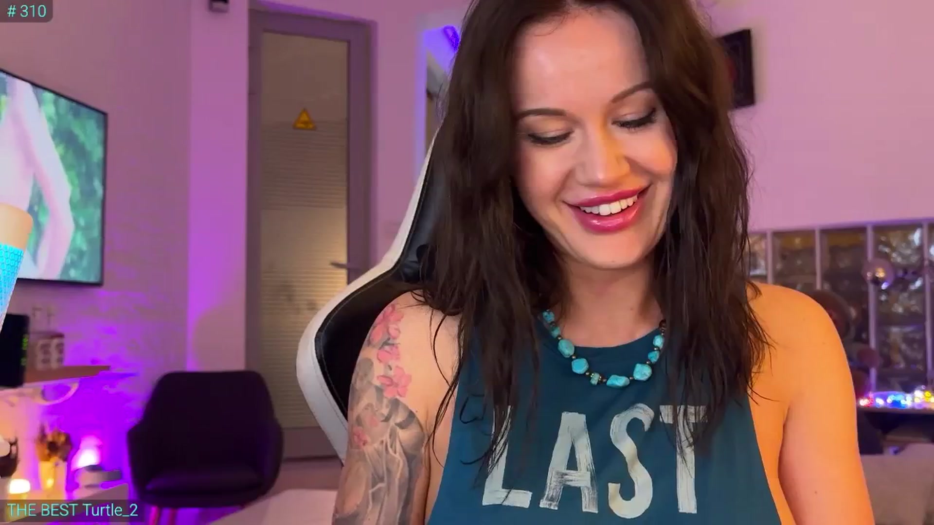 Gallery image thumbnail from AlexiAngel's myfreecams stream on, 02/26/2026, 18:37 image 12 of 20