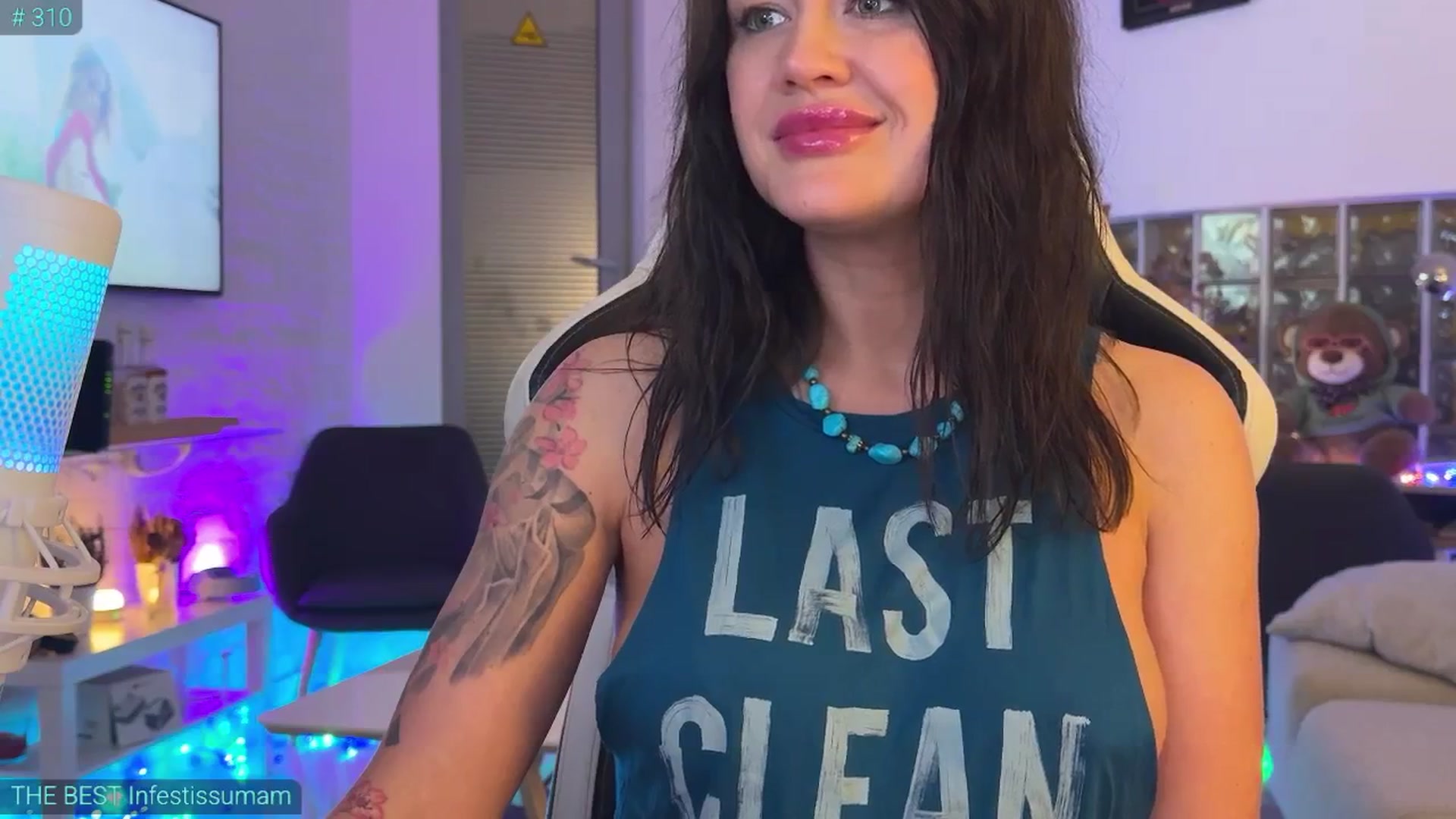 Gallery image thumbnail from AlexiAngel's myfreecams stream on, 02/26/2026, 18:37 image 16 of 20