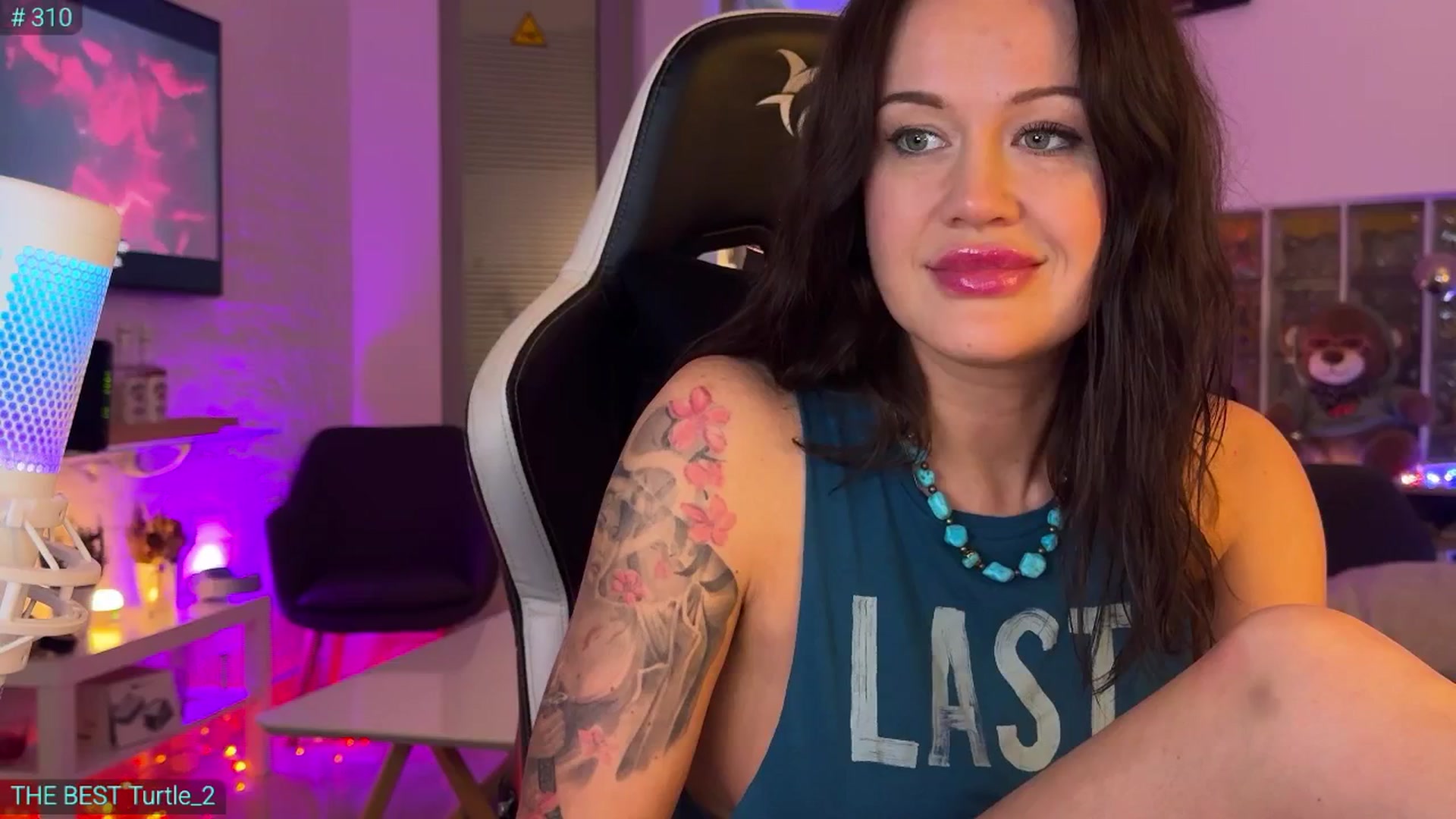 Gallery image thumbnail from AlexiAngel's myfreecams stream on, 02/26/2026, 18:37 image 14 of 20