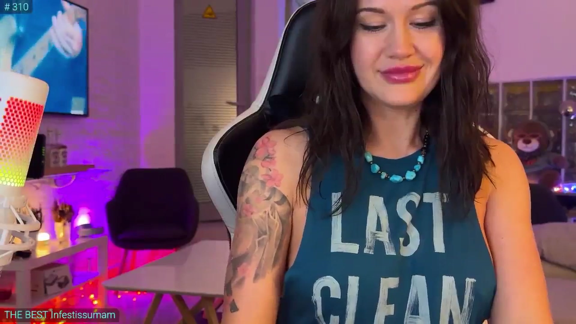 Gallery image thumbnail from AlexiAngel's myfreecams stream on, 02/26/2026, 18:37 image 17 of 20