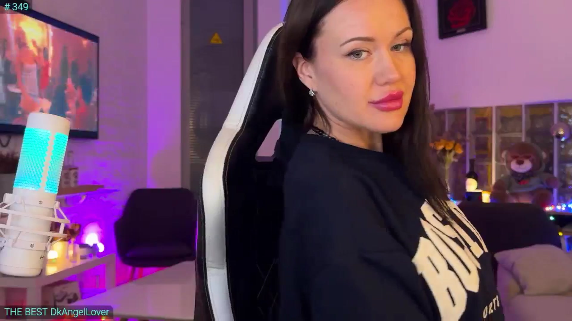 Gallery image thumbnail from AlexiAngel's myfreecams stream on, 03/01/2026, 19:19 image 18 of 20
