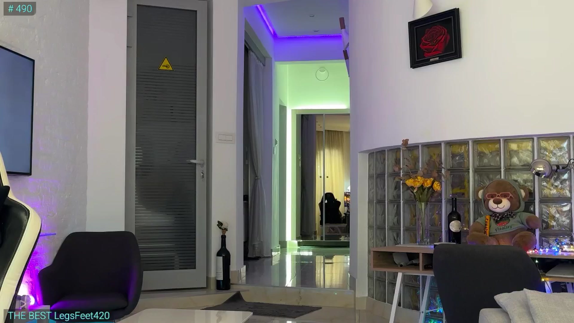 Gallery image thumbnail from AlexiAngel's myfreecams stream on, 03/13/2026, 07:29 image 2 of 20