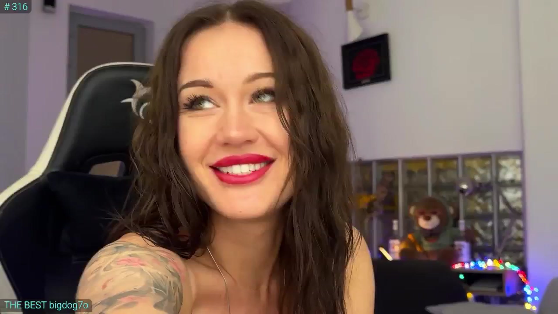 Gallery image thumbnail from AlexiAngel's myfreecams stream on, 03/18/2026, 07:57 image 7 of 20