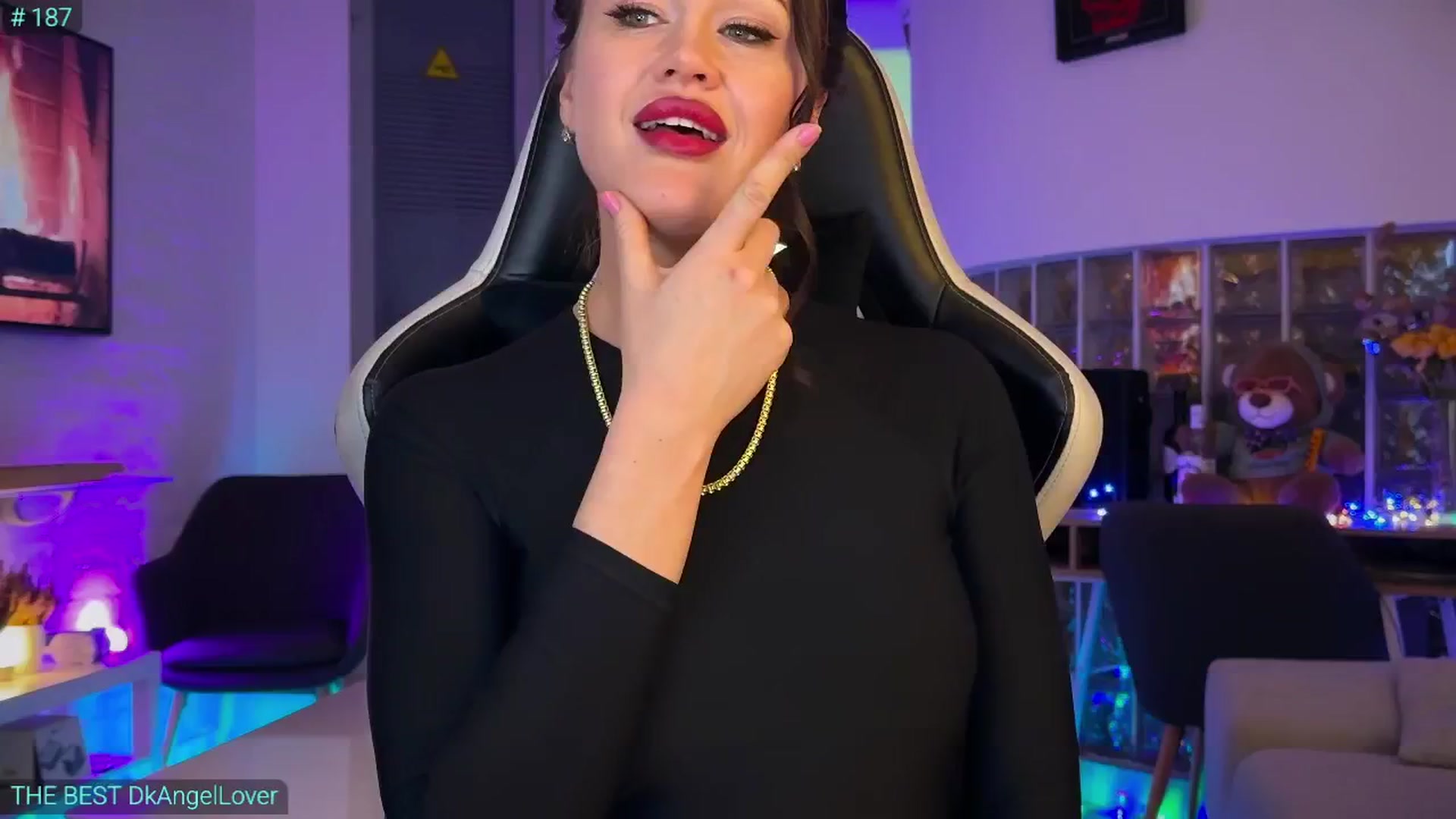 Gallery image thumbnail from AlexiAngel's myfreecams stream on, 03/25/2026, 18:26 image 11 of 20