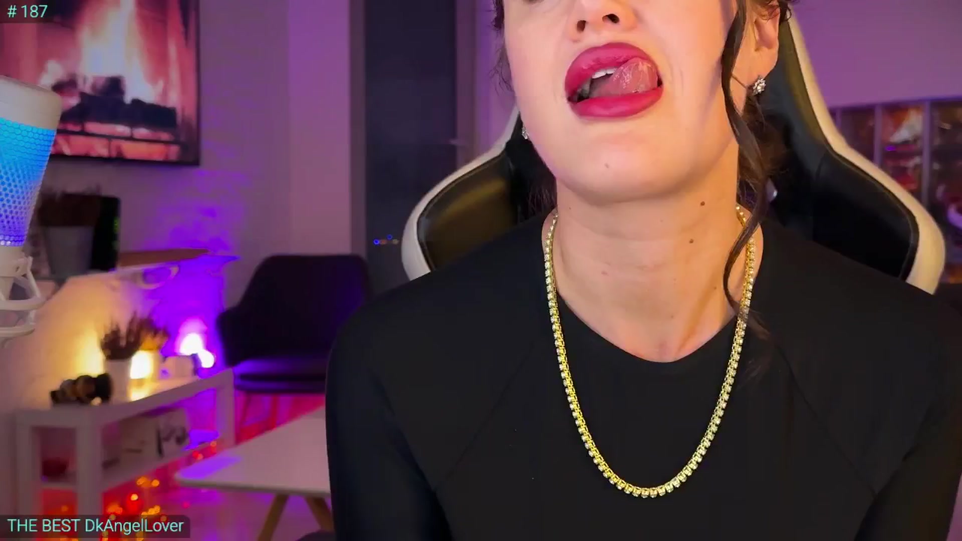 Gallery image thumbnail from AlexiAngel's myfreecams stream on, 03/25/2026, 18:26 image 6 of 20