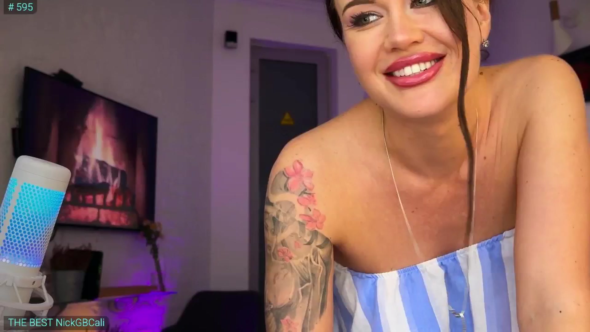 Gallery image thumbnail from AlexiAngel's myfreecams stream on, 04/02/2026, 07:31 image 13 of 20