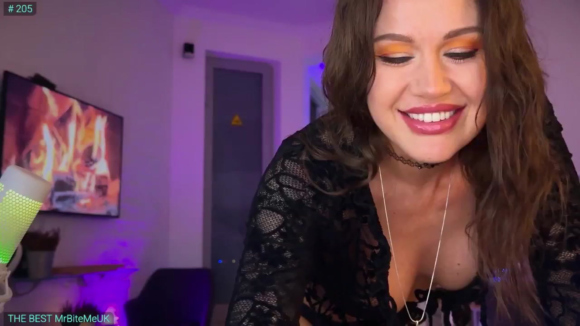 Gallery image thumbnail from AlexiAngel's myfreecams stream on, 04/03/2026, 17:28 image 3 of 20