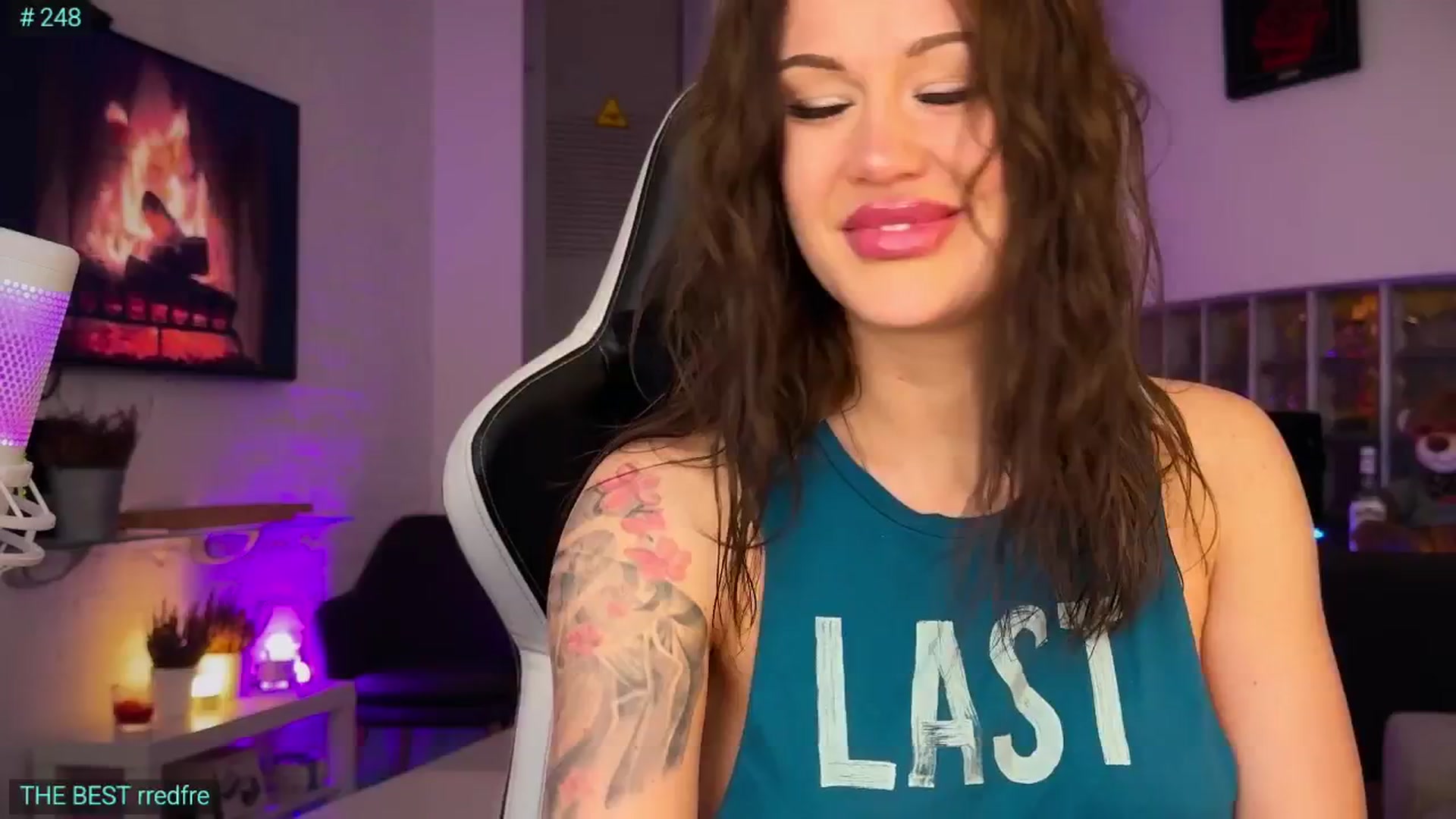 Gallery image thumbnail from AlexiAngel's myfreecams stream on, 04/07/2026, 06:07 image 5 of 20