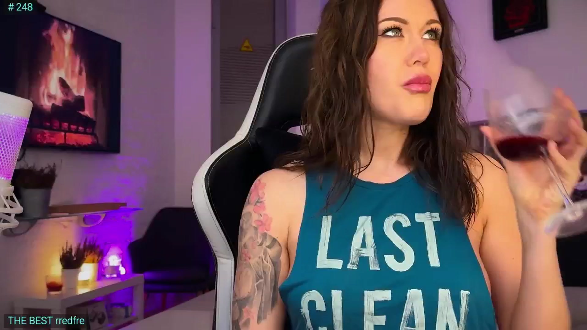 Gallery image thumbnail from AlexiAngel's myfreecams stream on, 04/07/2026, 06:07 image 6 of 20