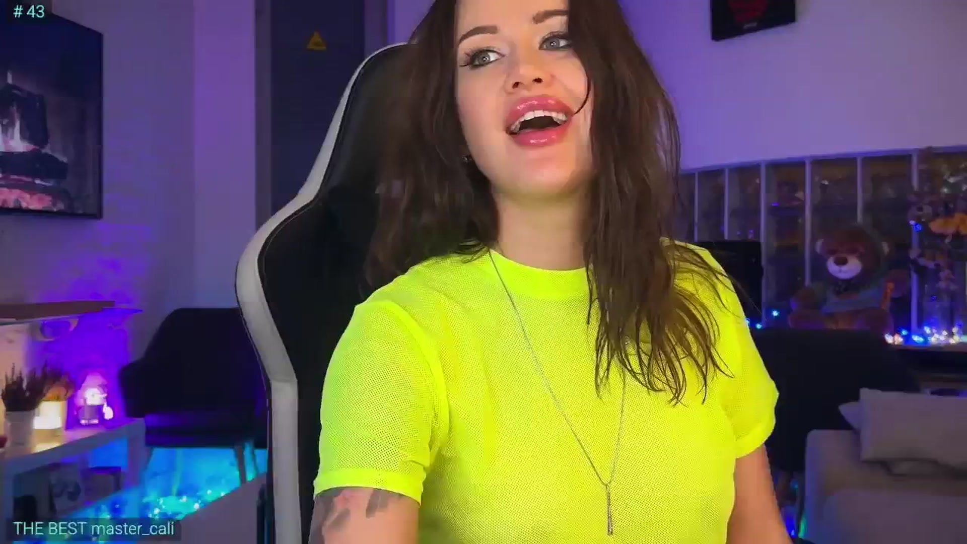 Gallery image thumbnail from AlexiAngel's myfreecams stream on, 04/08/2026, 17:19 image 7 of 20