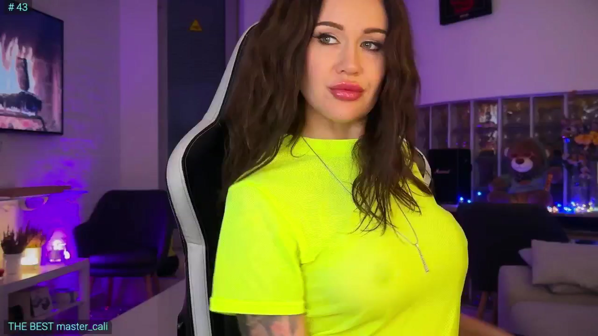 Gallery image thumbnail from AlexiAngel's myfreecams stream on, 04/08/2026, 17:19 image 1 of 20
