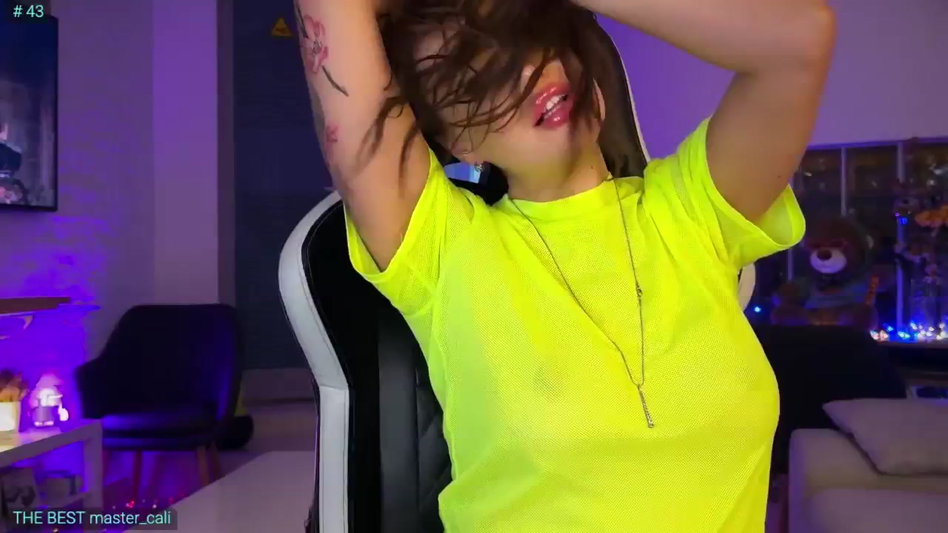 Gallery image thumbnail from AlexiAngel's myfreecams stream on, 04/08/2026, 18:26 image 19 of 20