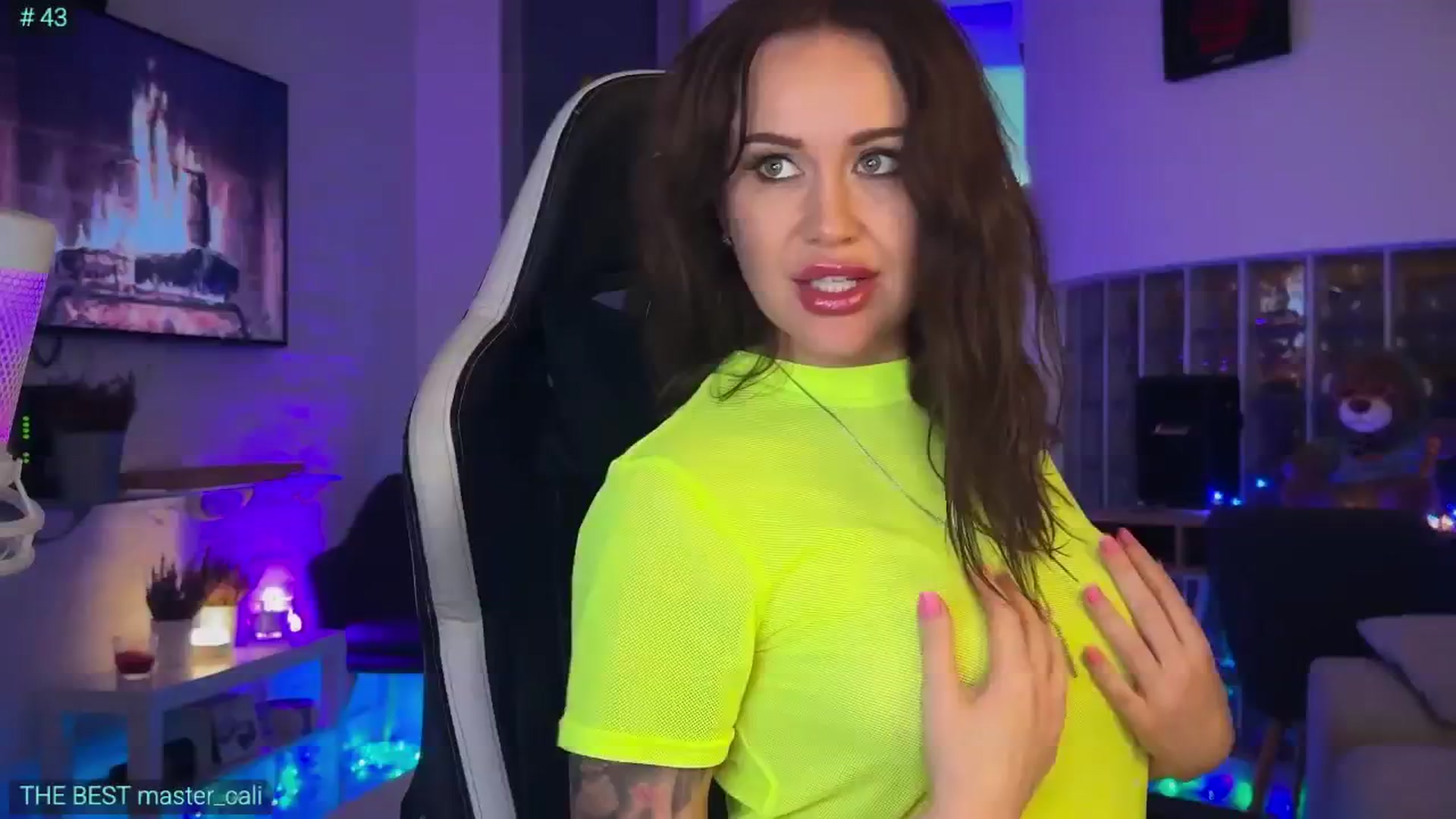 Gallery image thumbnail from AlexiAngel's myfreecams stream on, 04/08/2026, 18:26 image 3 of 20