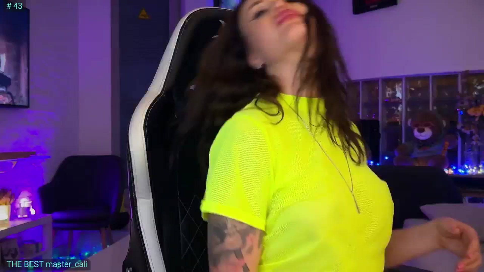 Gallery image thumbnail from AlexiAngel's myfreecams stream on, 04/08/2026, 18:26 image 18 of 20