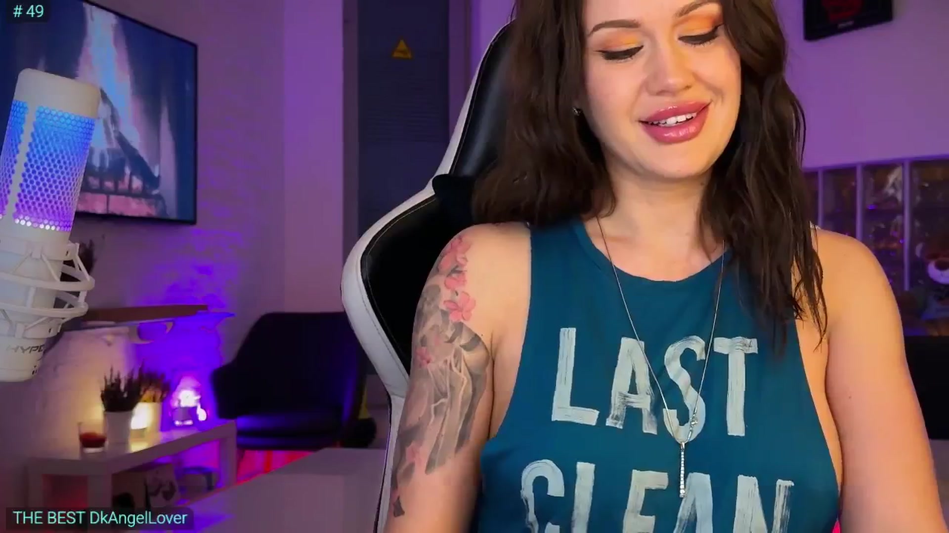 Gallery image thumbnail from AlexiAngel's myfreecams stream on, 04/09/2026, 17:54 image 13 of 20
