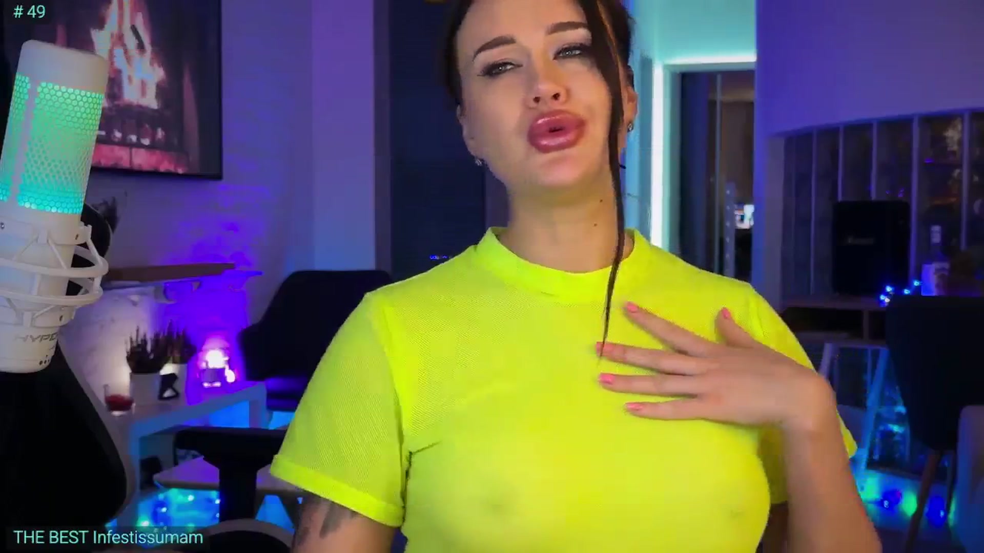 Gallery image thumbnail from AlexiAngel's myfreecams stream on, 04/10/2026, 18:30 image 18 of 20
